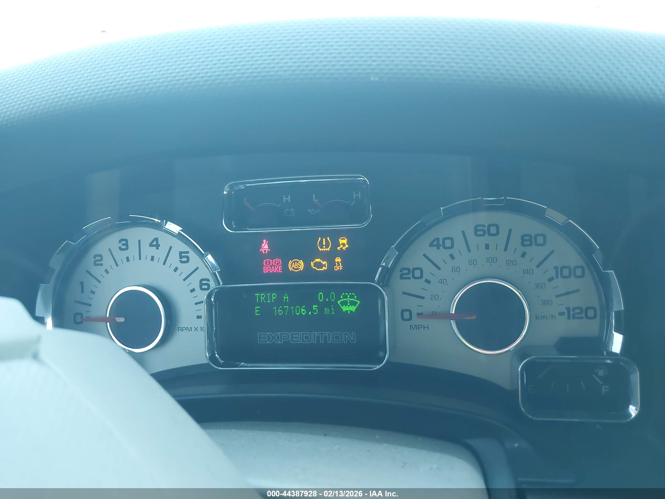 FORD EXPEDITION image 7