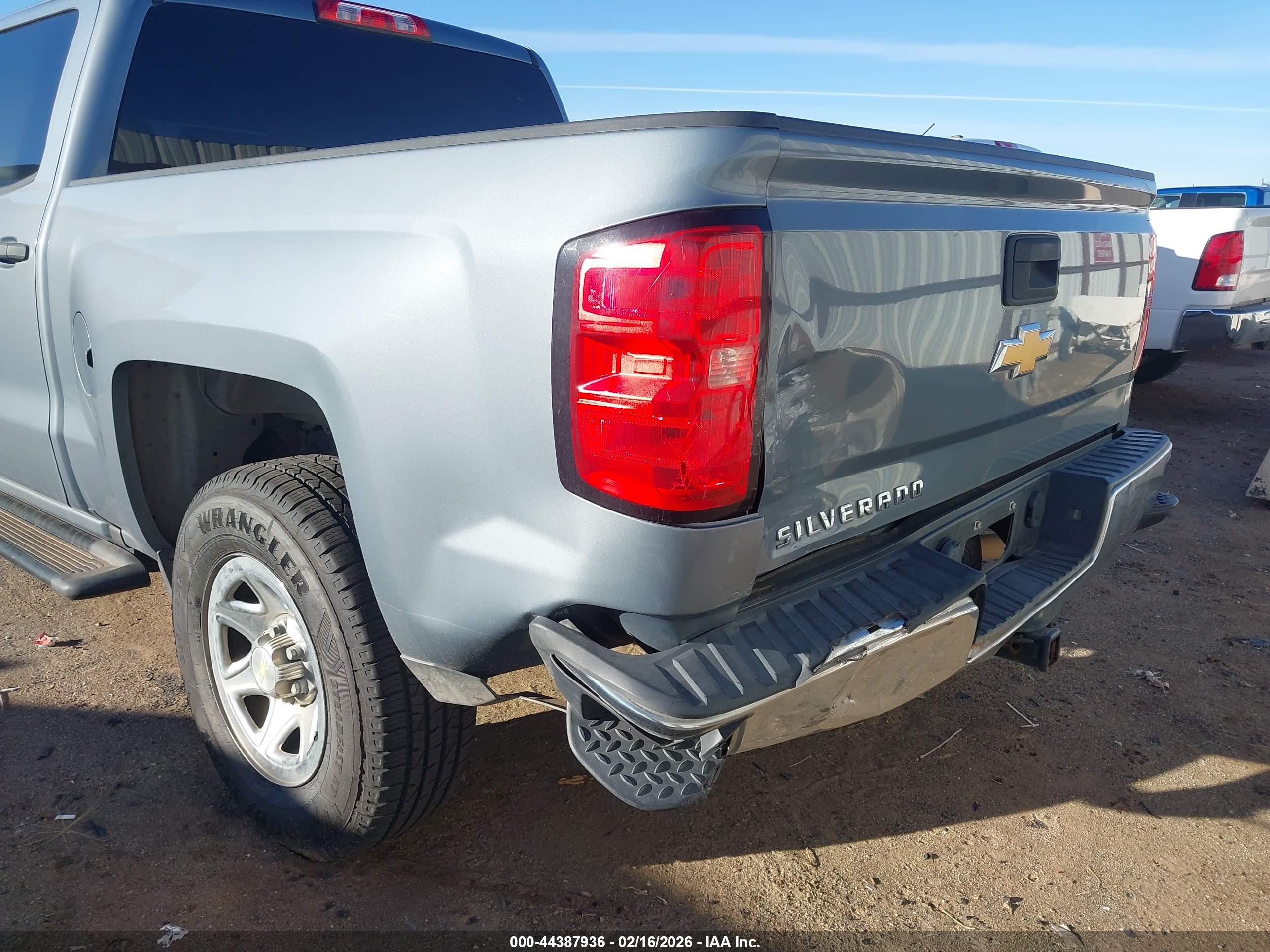 CHEVROLET SILVERADO image 6