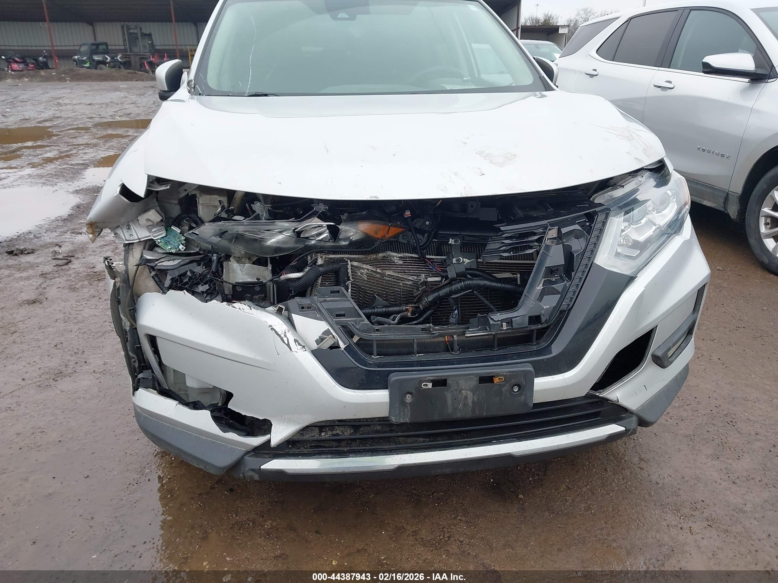 NISSAN ROGUE image 6