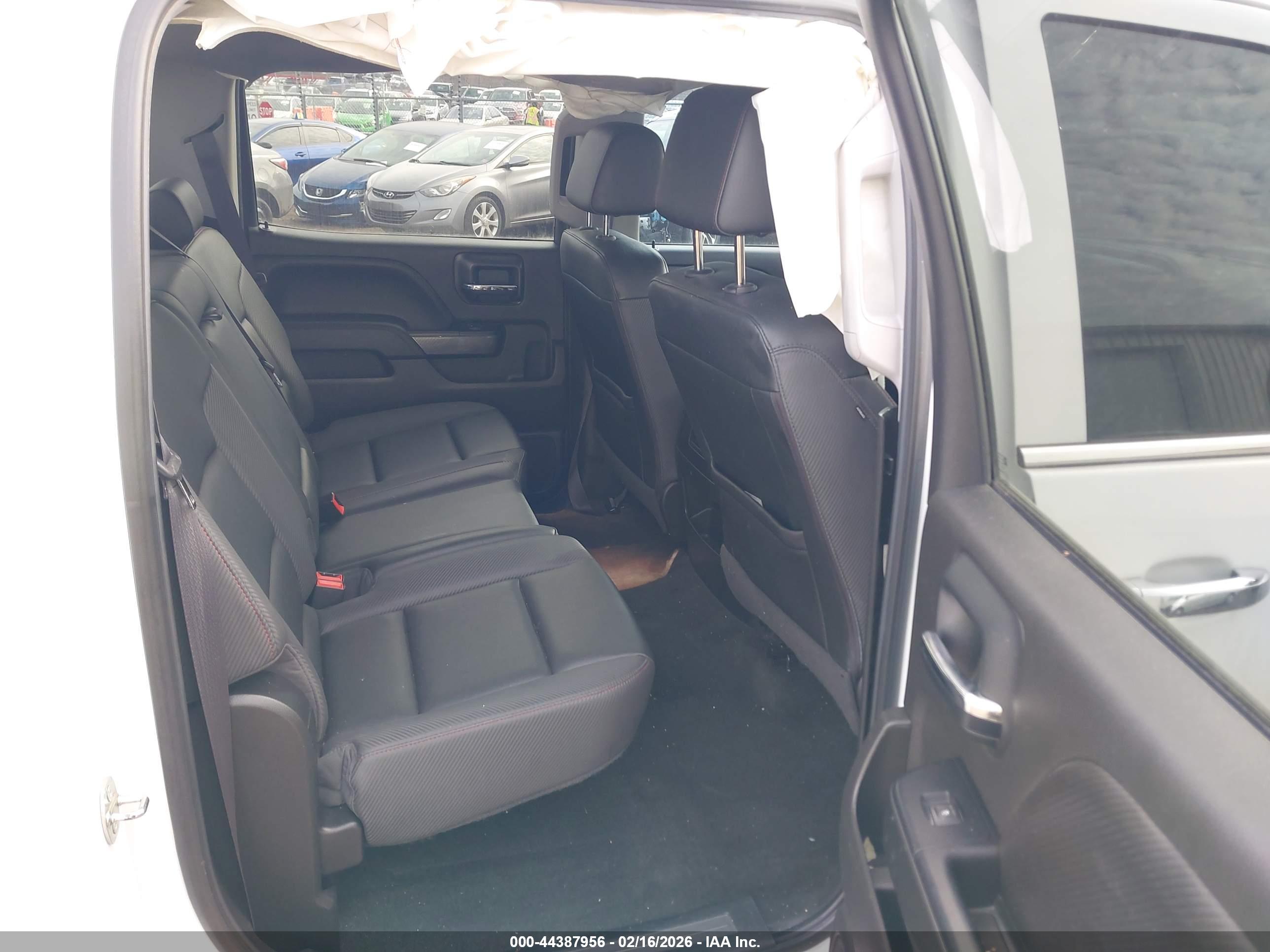 GMC SIERRA image 8