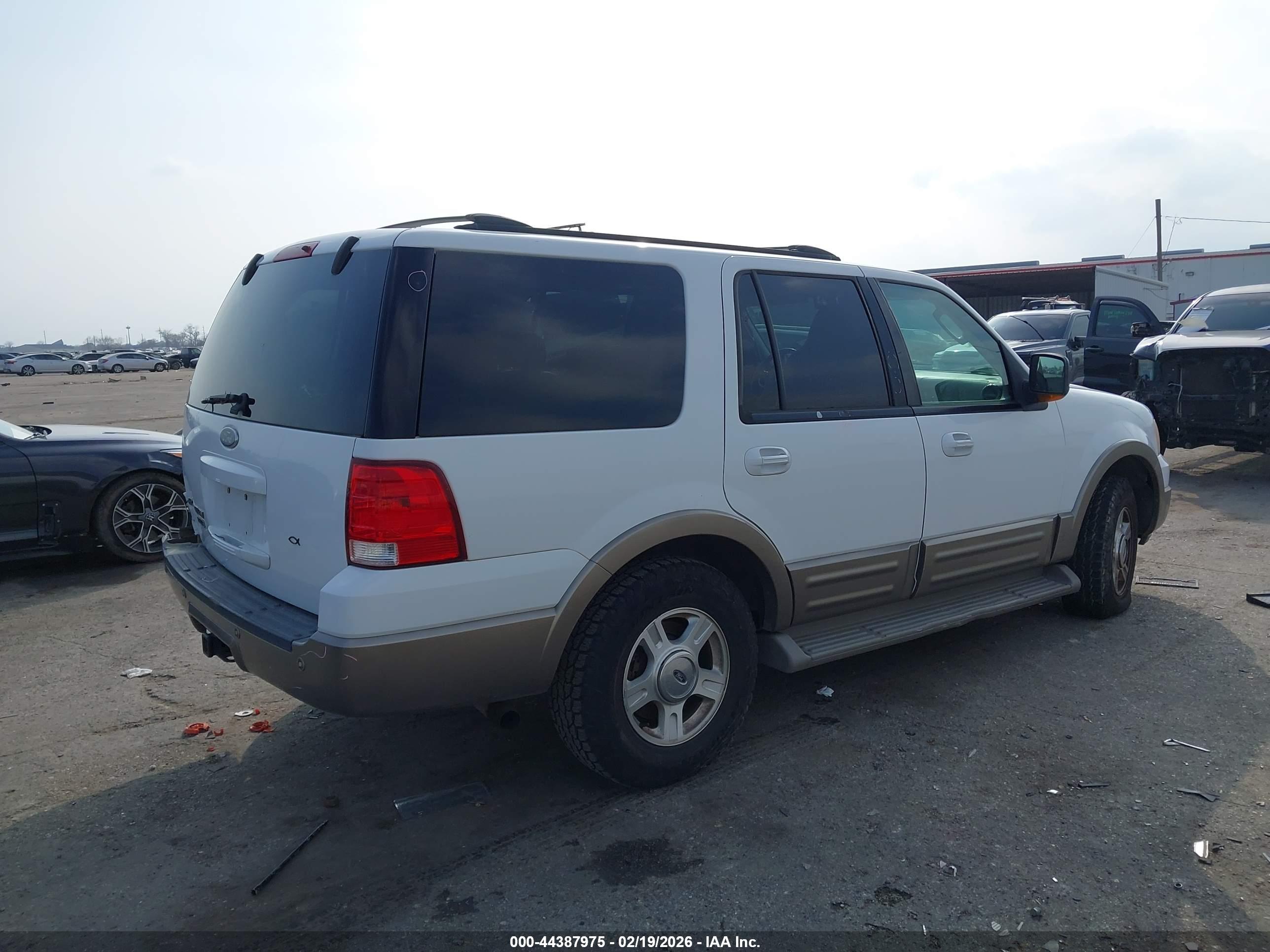 FORD EXPEDITION image 4
