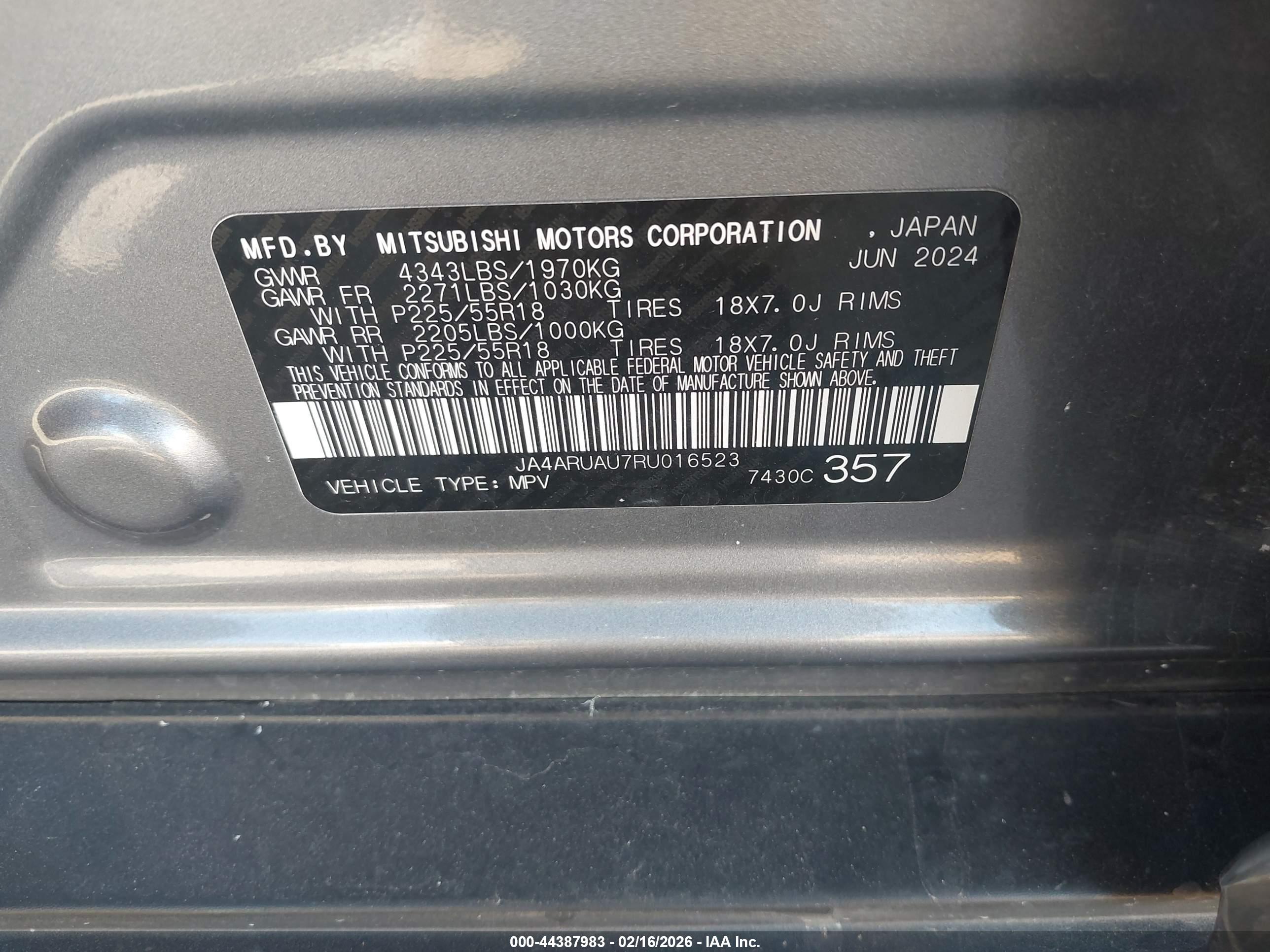 MITSUBISHI OUTLANDER image 9