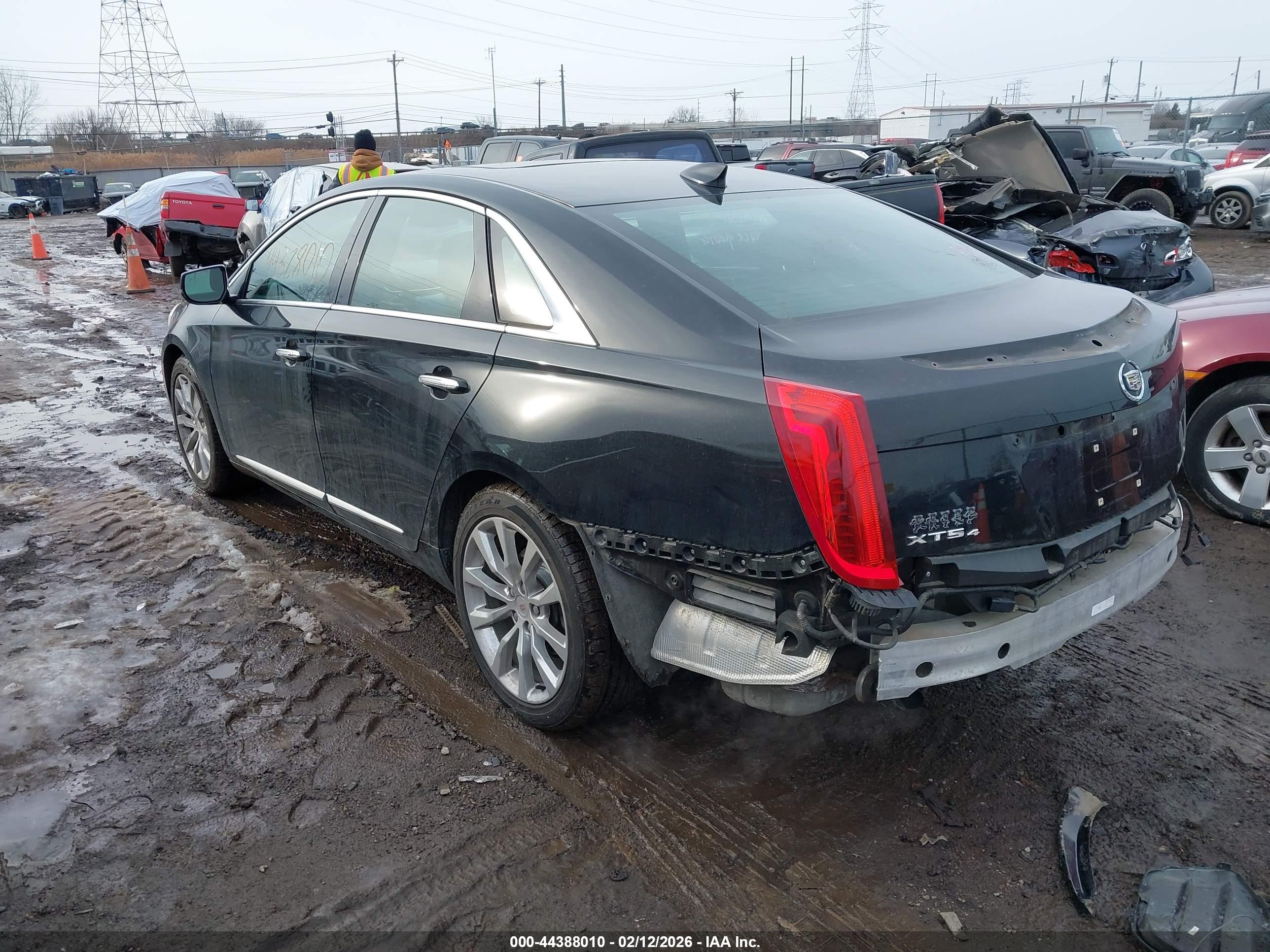 CADILLAC XTS image 3