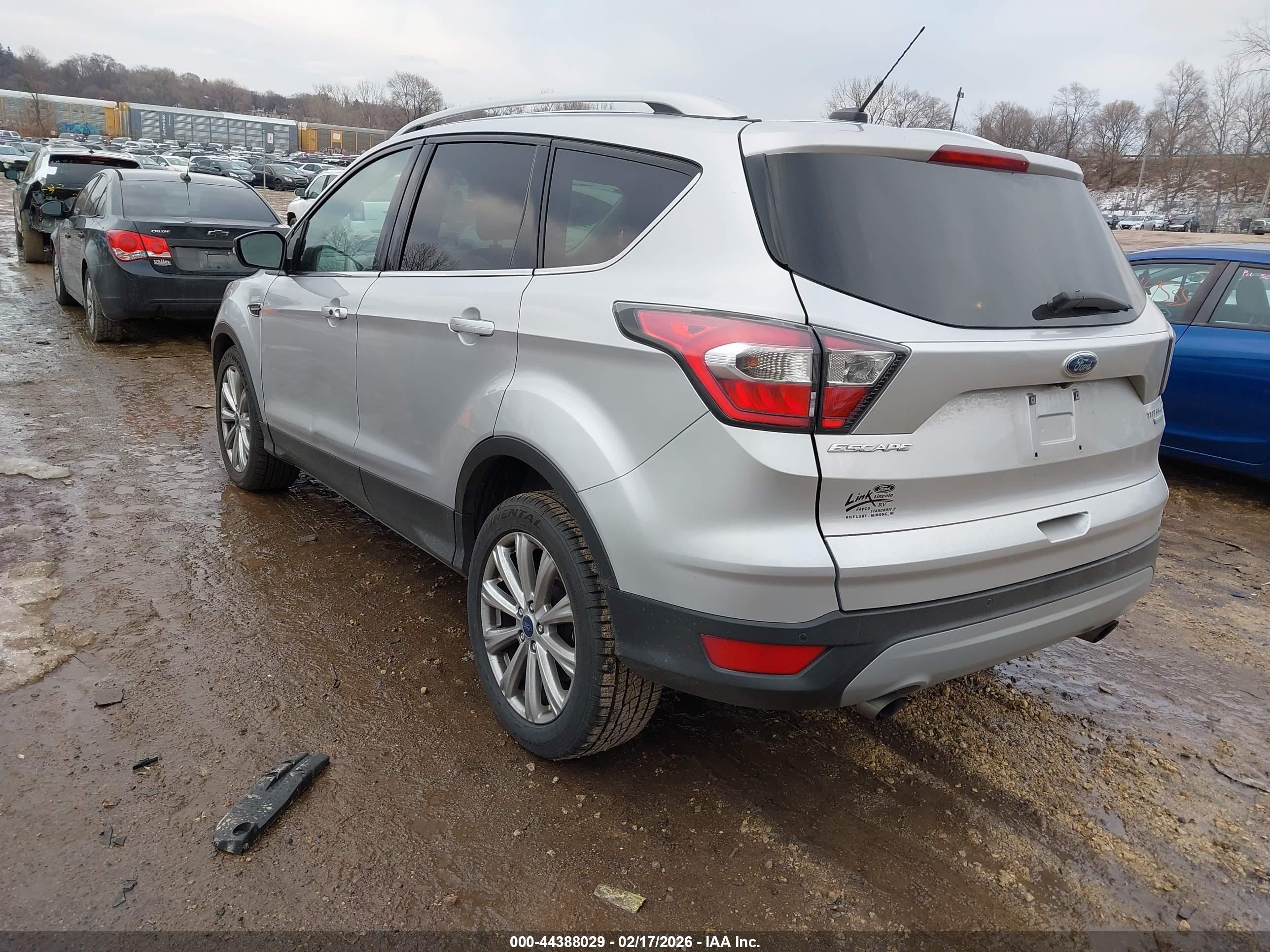 FORD ESCAPE image 3
