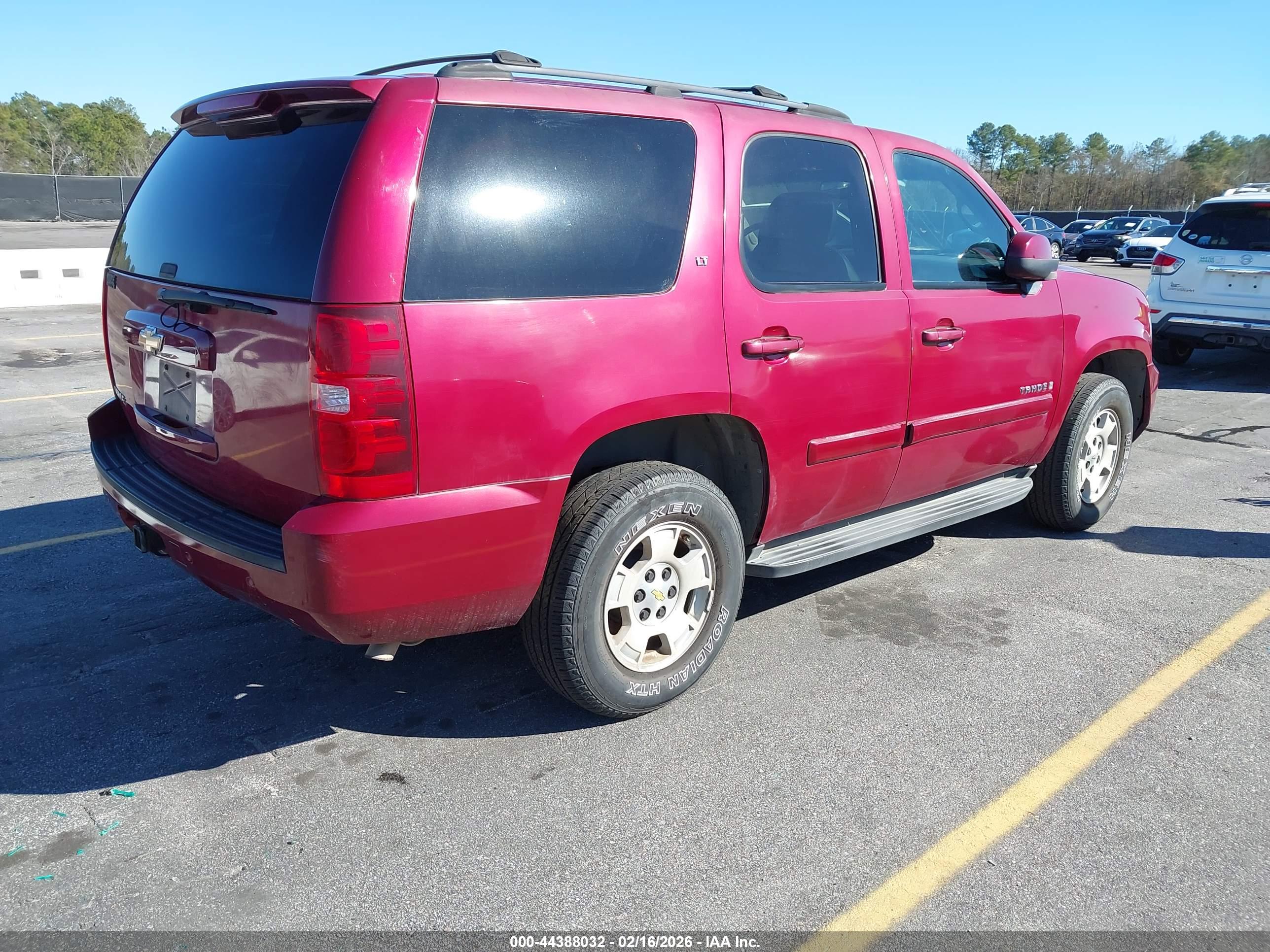 CHEVROLET TAHOE image 4