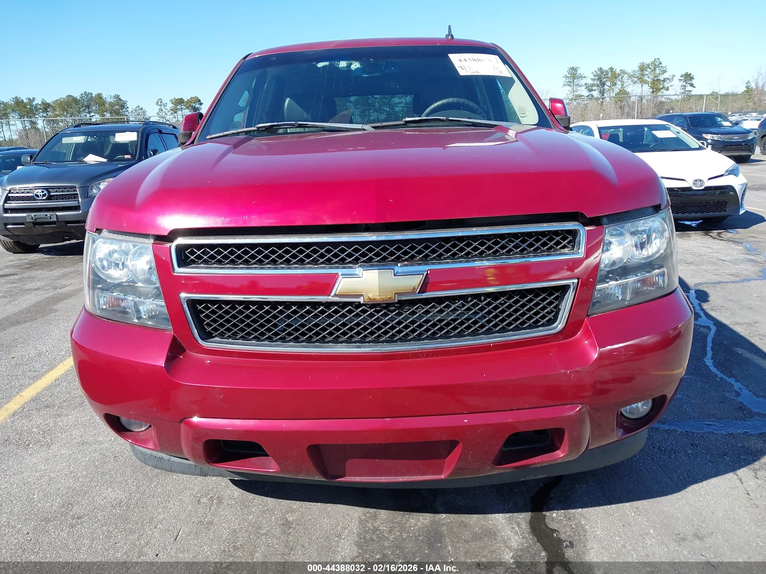 CHEVROLET TAHOE image 6