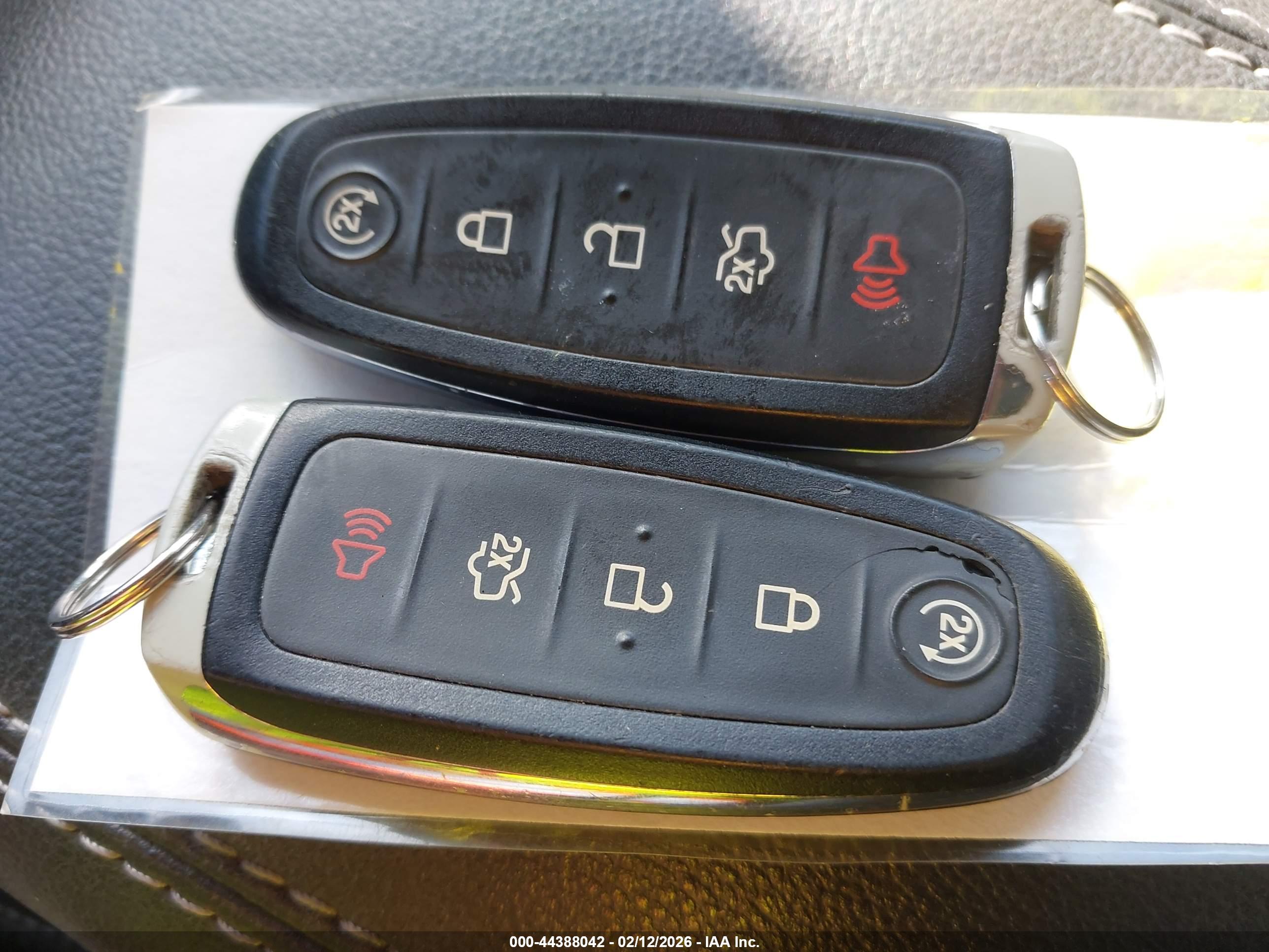 FORD ESCAPE image 11
