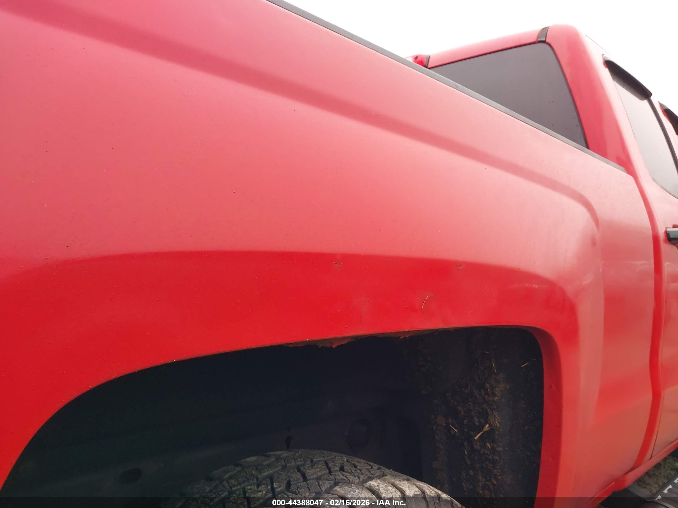 CHEVROLET SILVERADO image 6