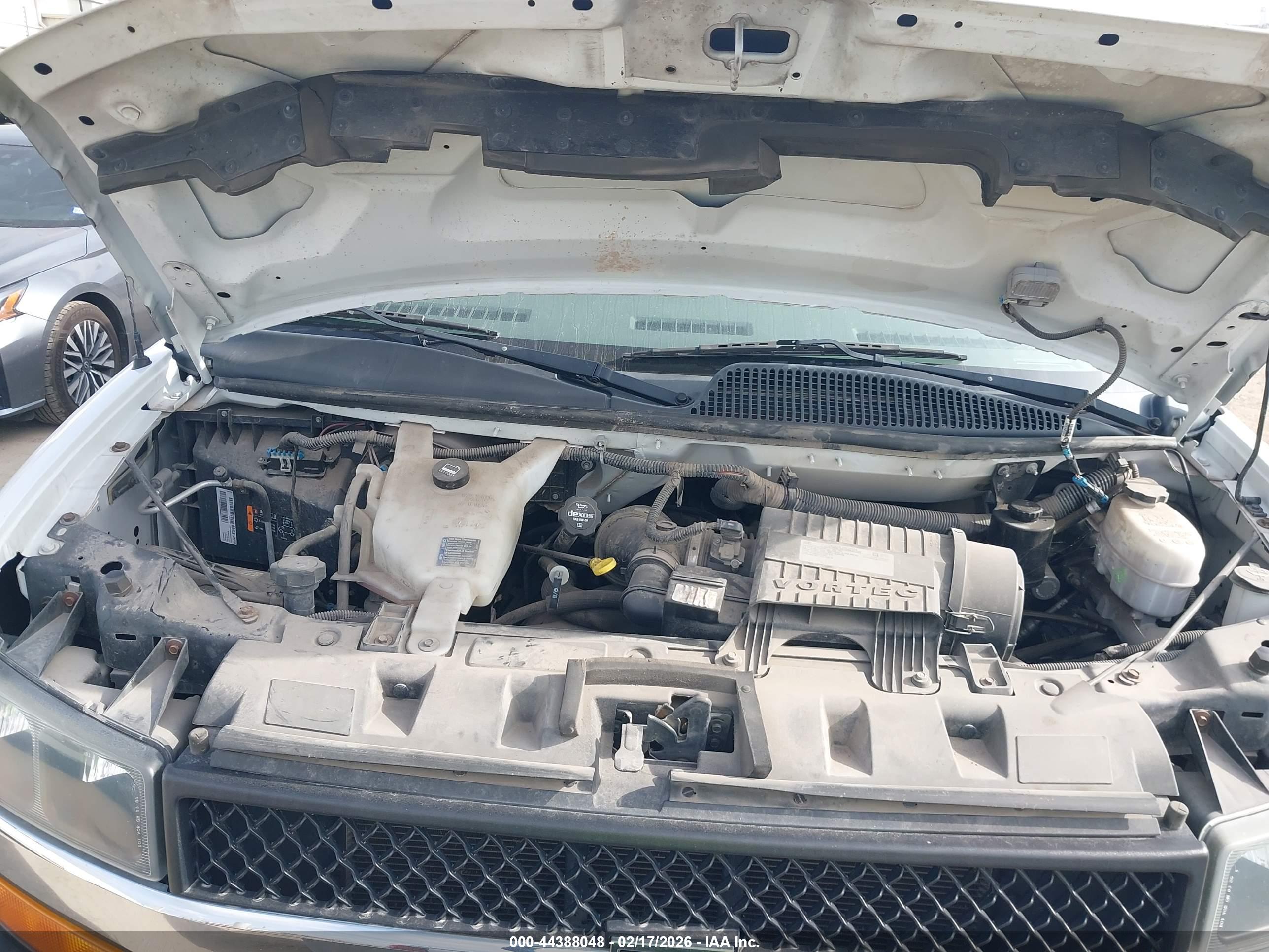 CHEVROLET EXPRESS image 10