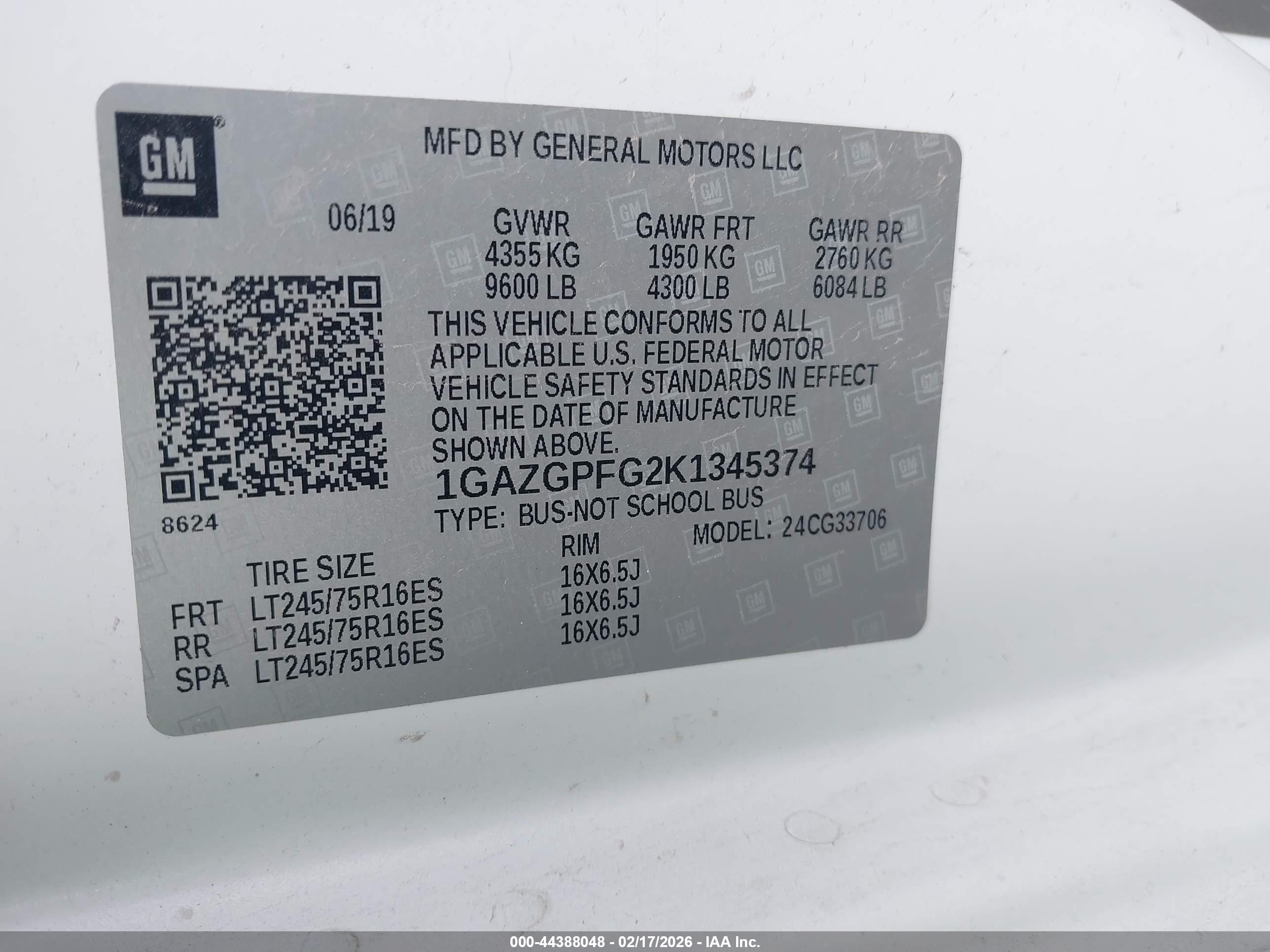 CHEVROLET EXPRESS image 9