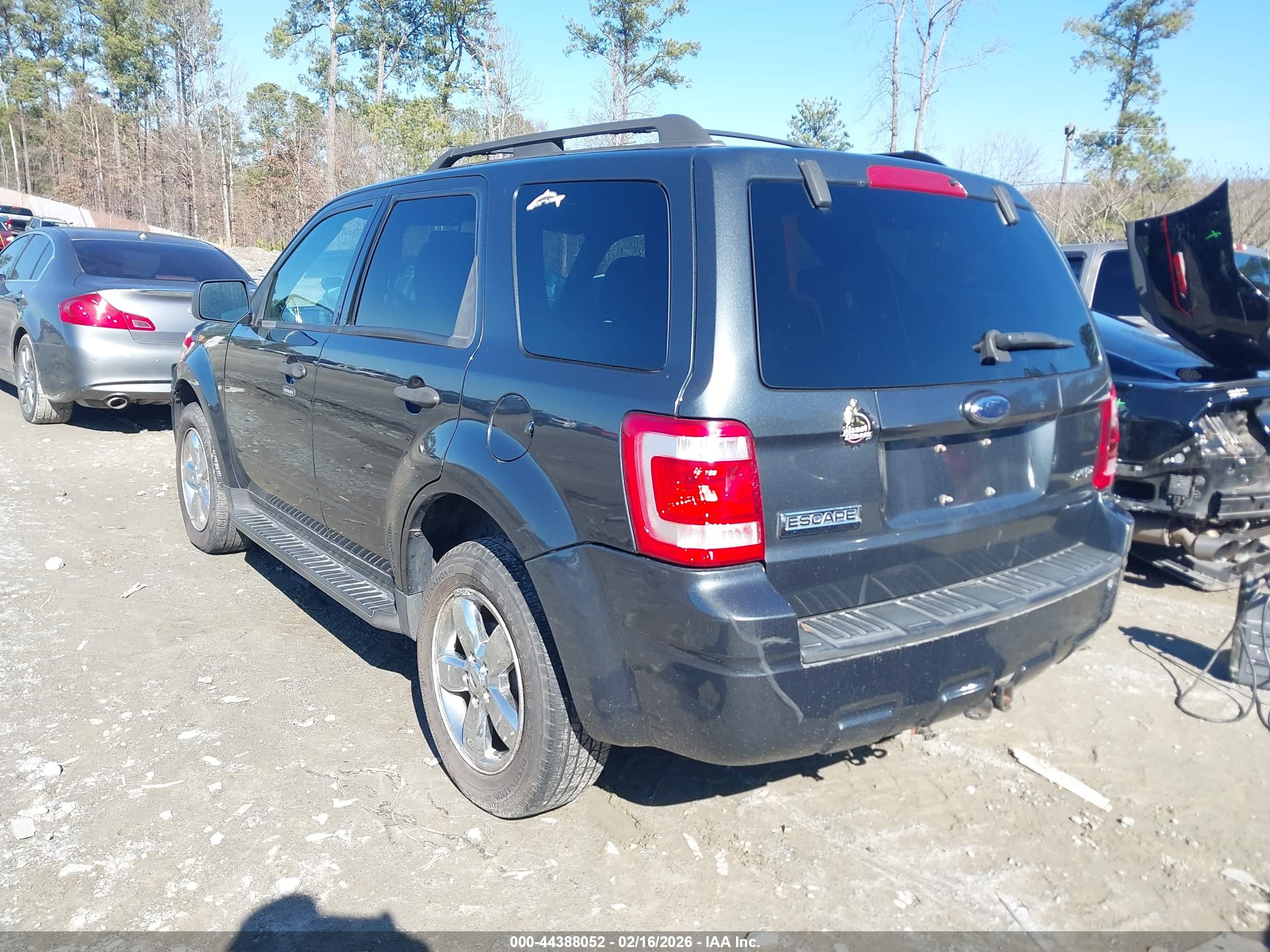 FORD ESCAPE image 3