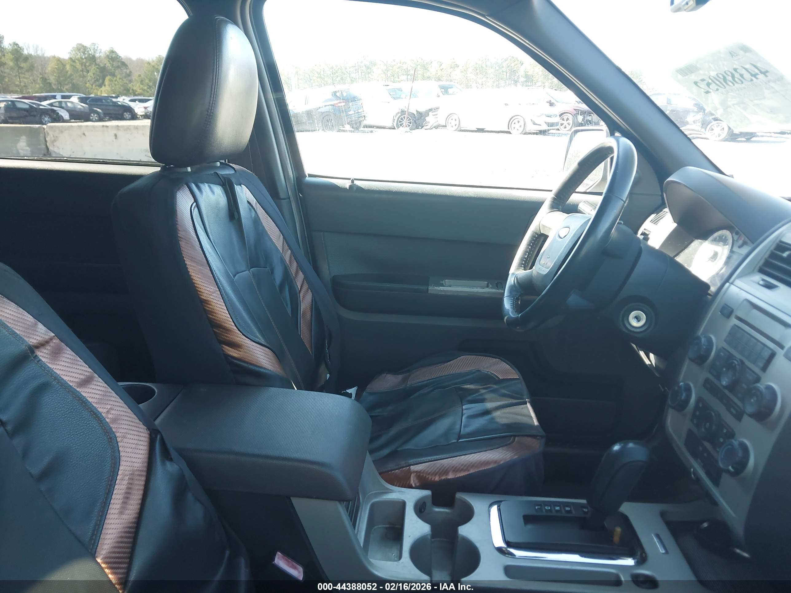 FORD ESCAPE image 5