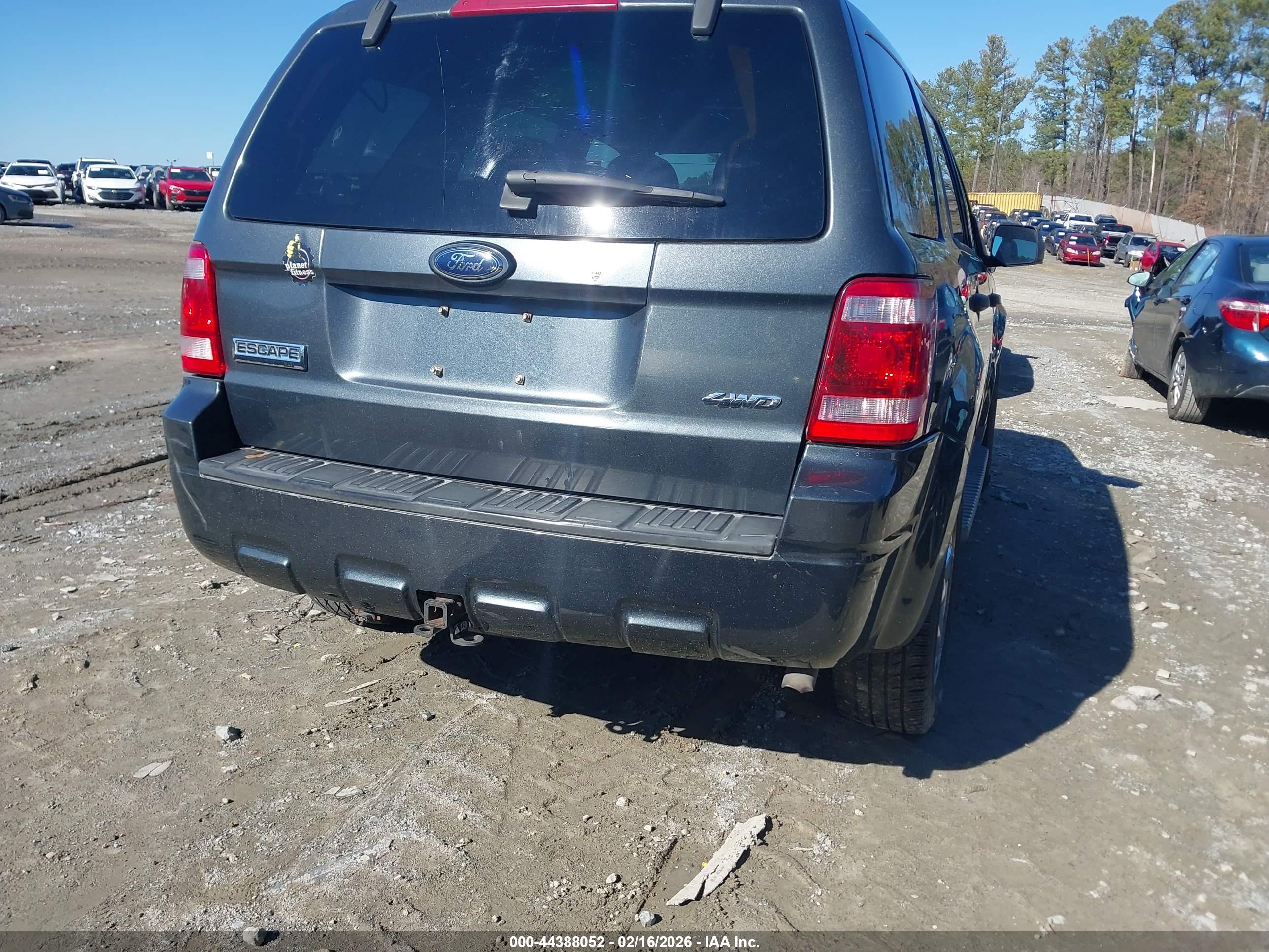 FORD ESCAPE image 6