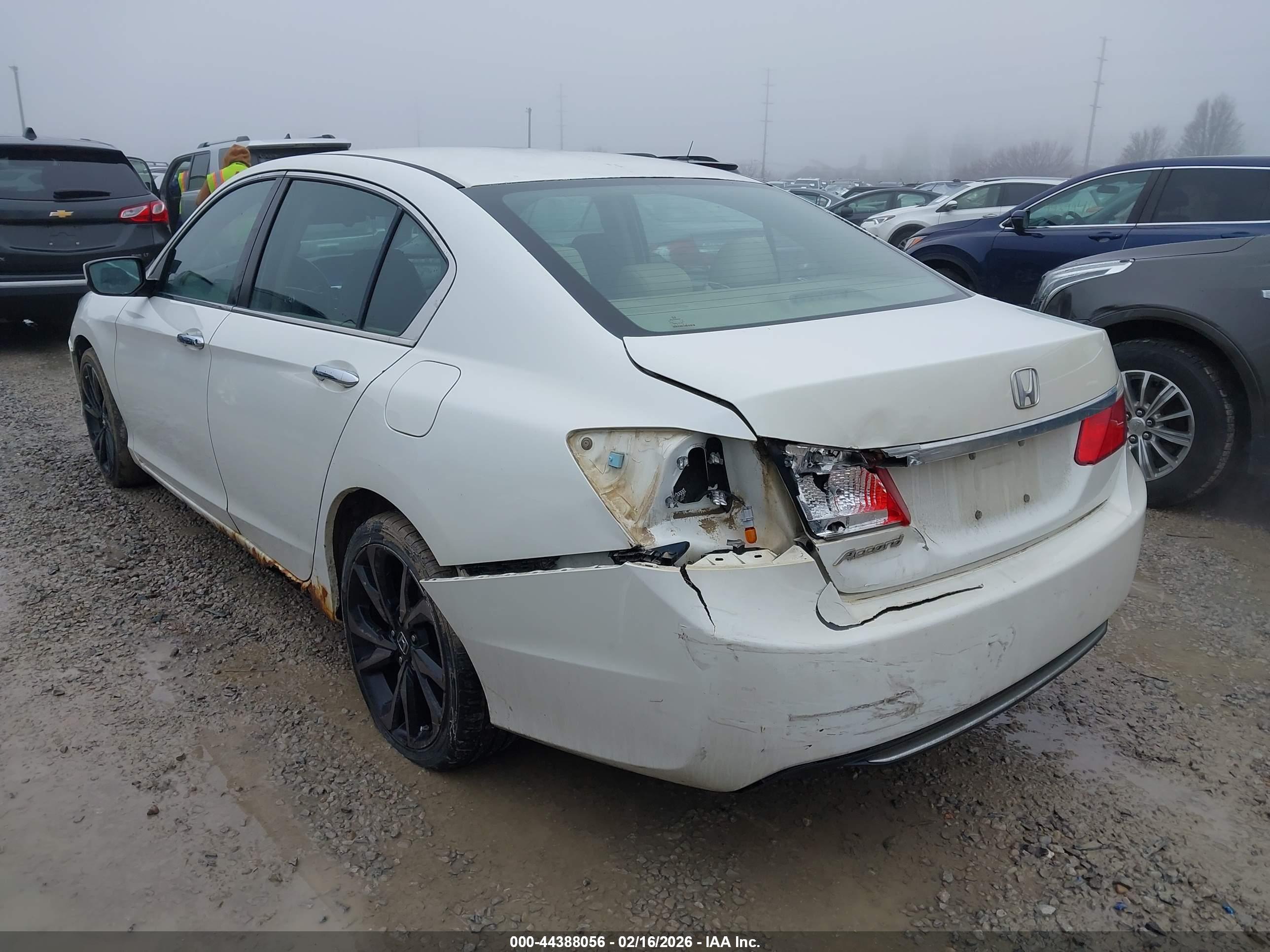 HONDA ACCORD image 3
