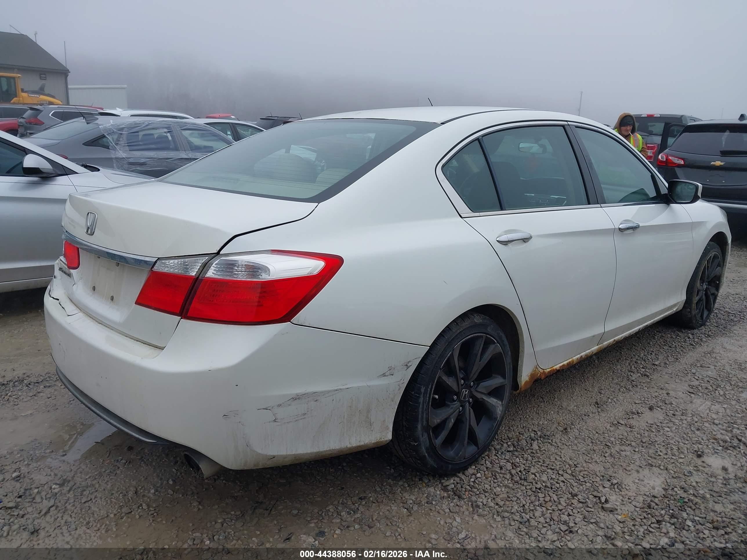 HONDA ACCORD image 4