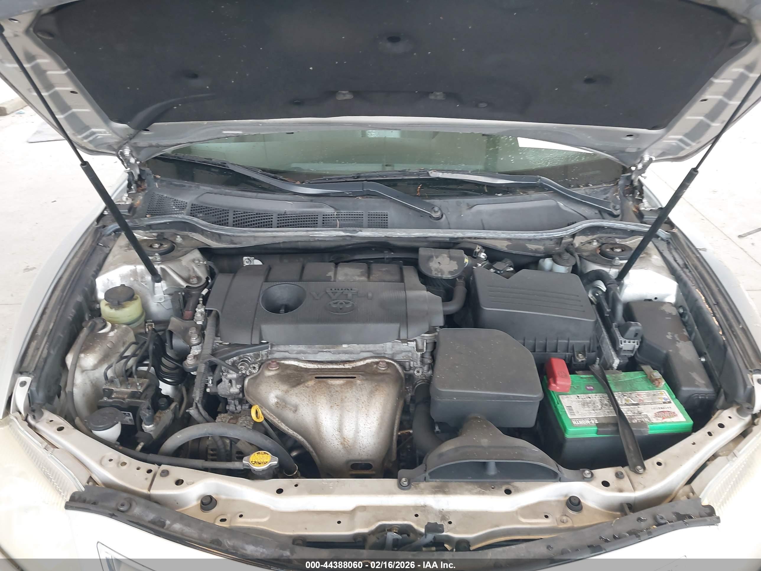 TOYOTA CAMRY image 10