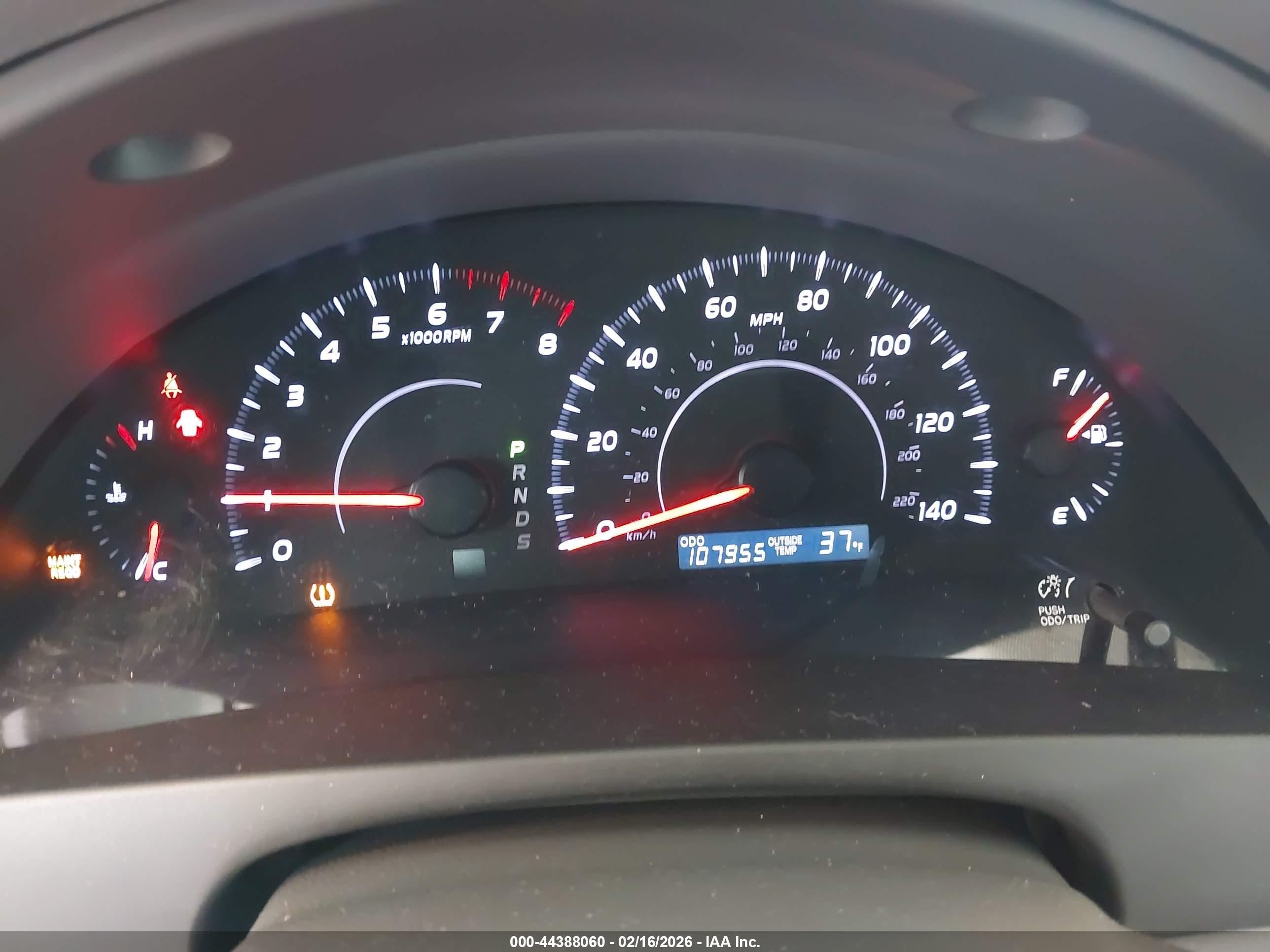 TOYOTA CAMRY image 7