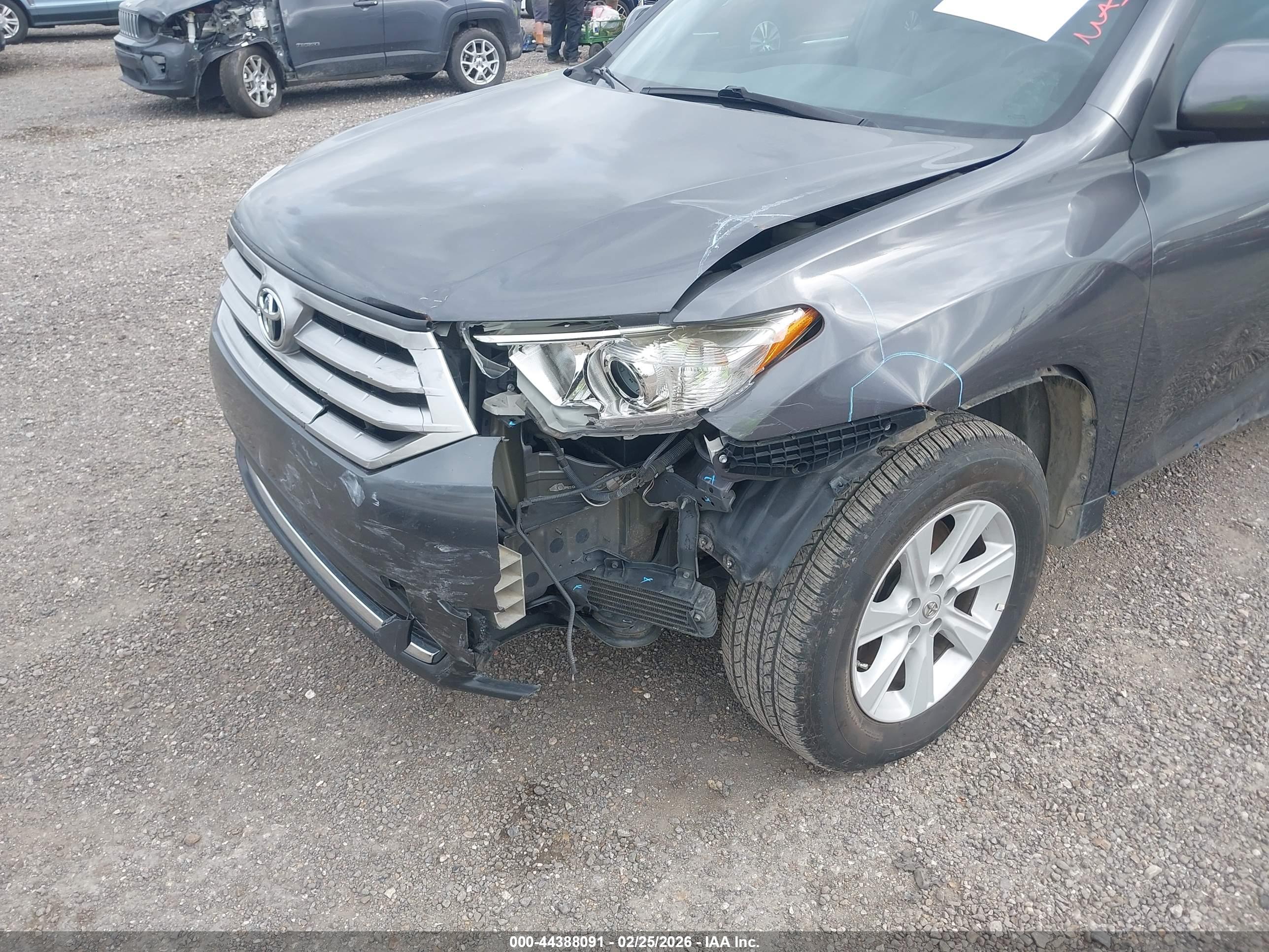 TOYOTA HIGHLANDER image 6