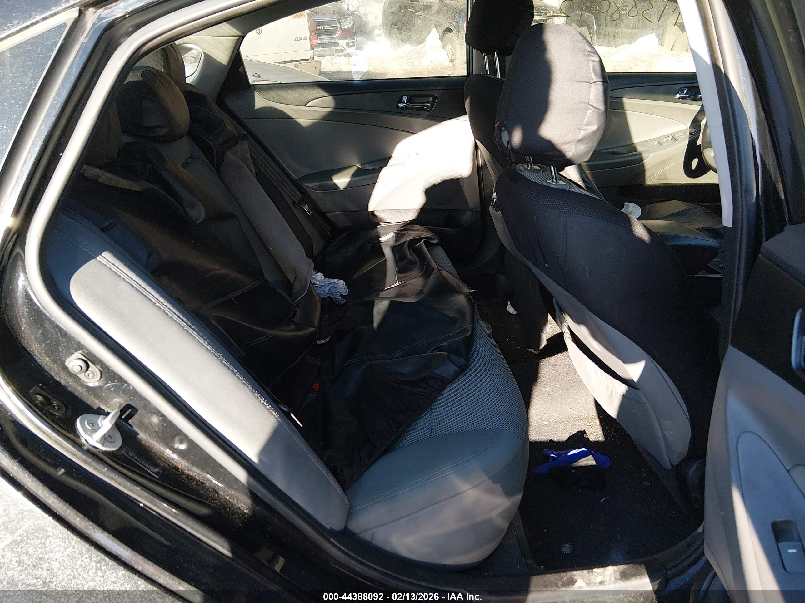HYUNDAI SONATA image 8