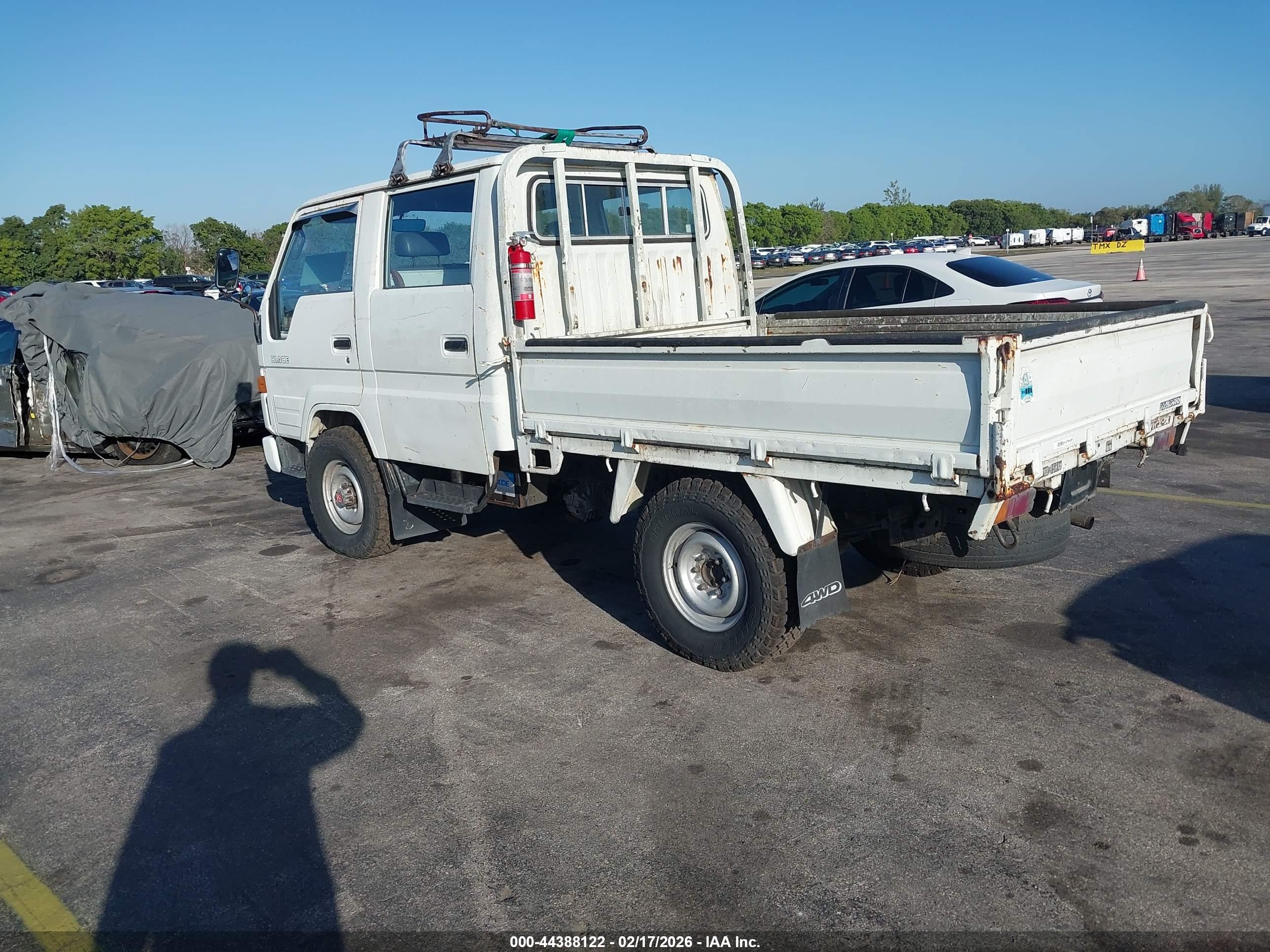 TOYOTA PICK-UP image 3