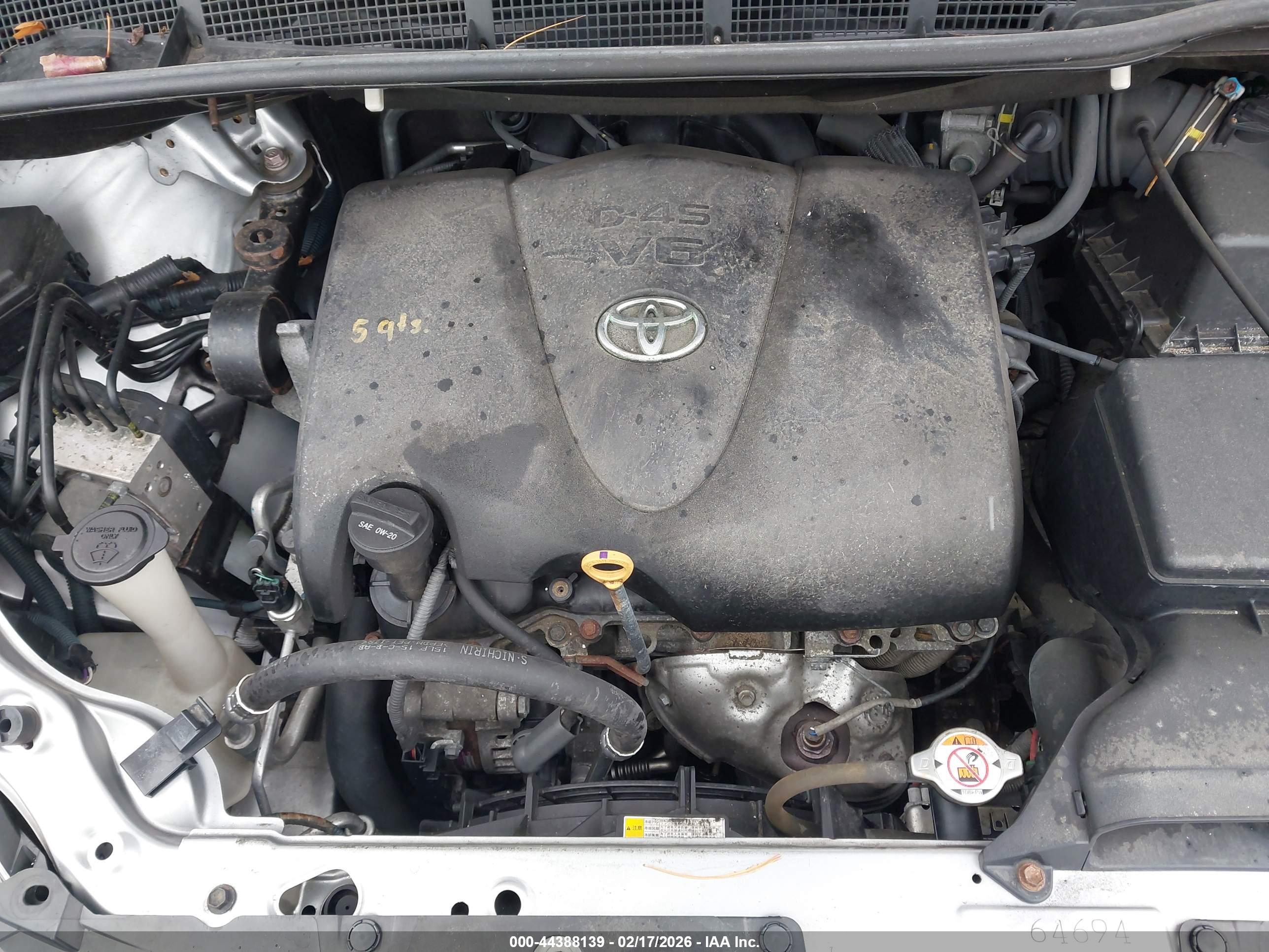 TOYOTA SIENNA image 10