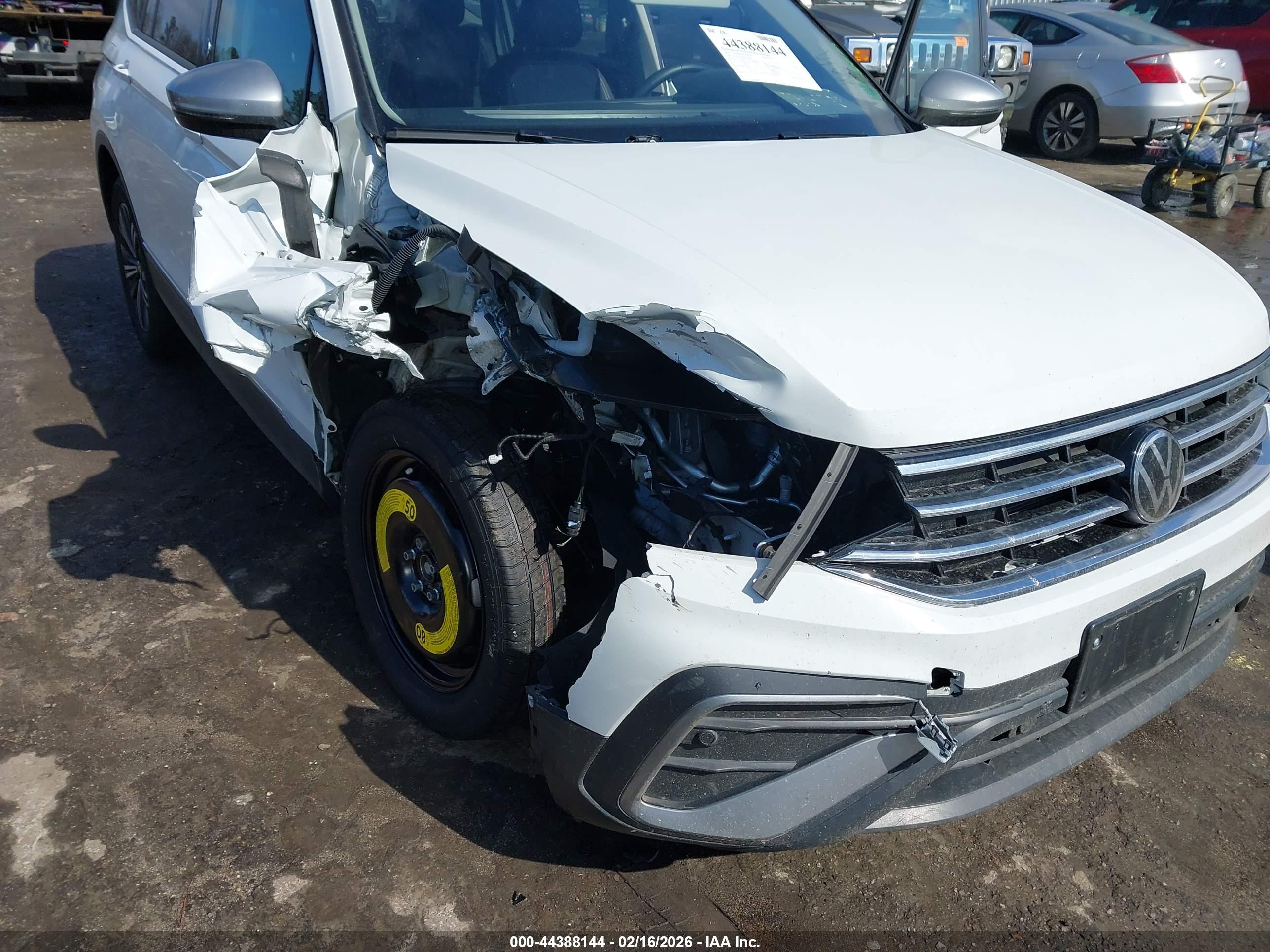 VOLKSWAGEN TIGUAN image 6