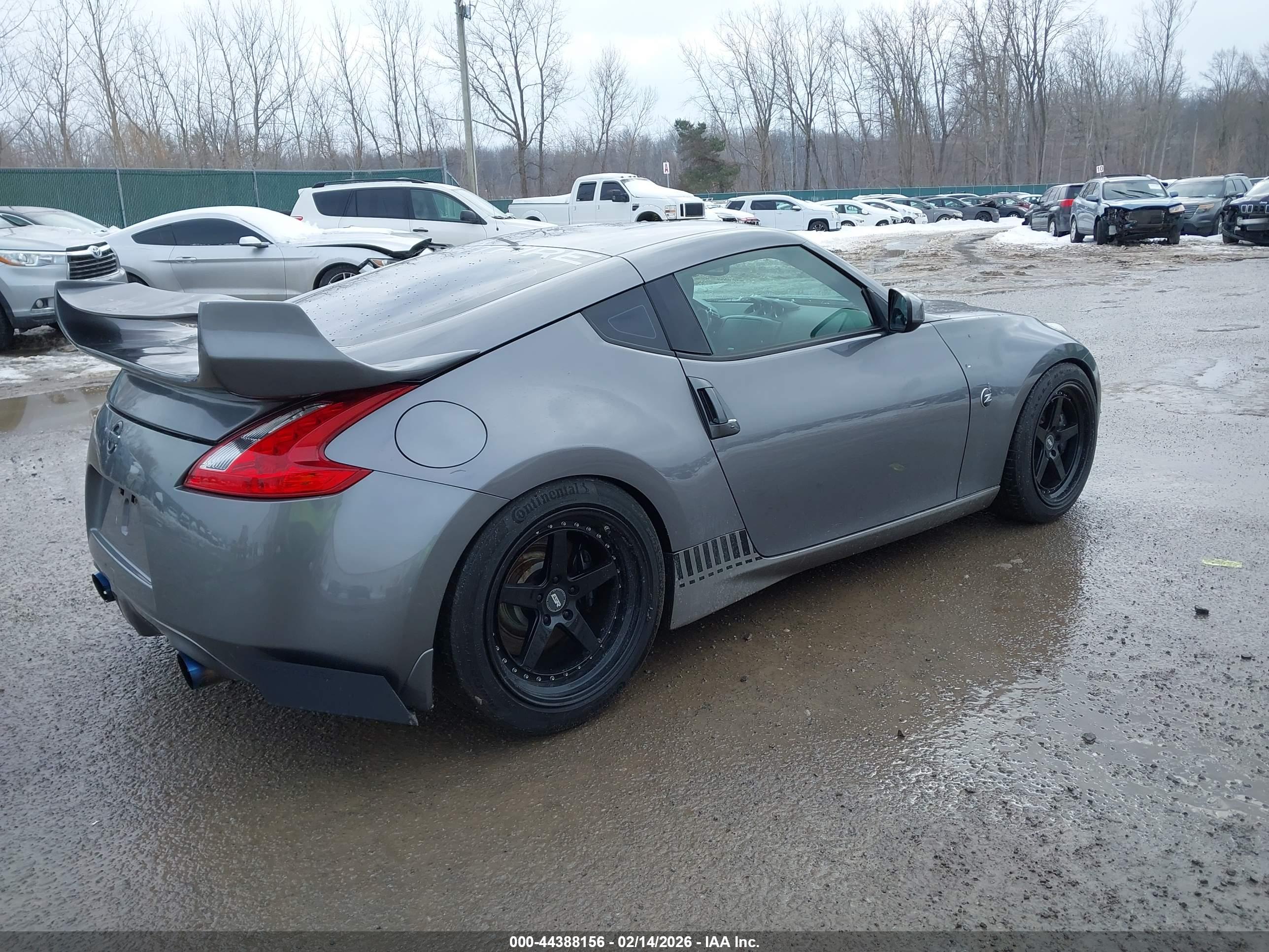 NISSAN 370Z image 4