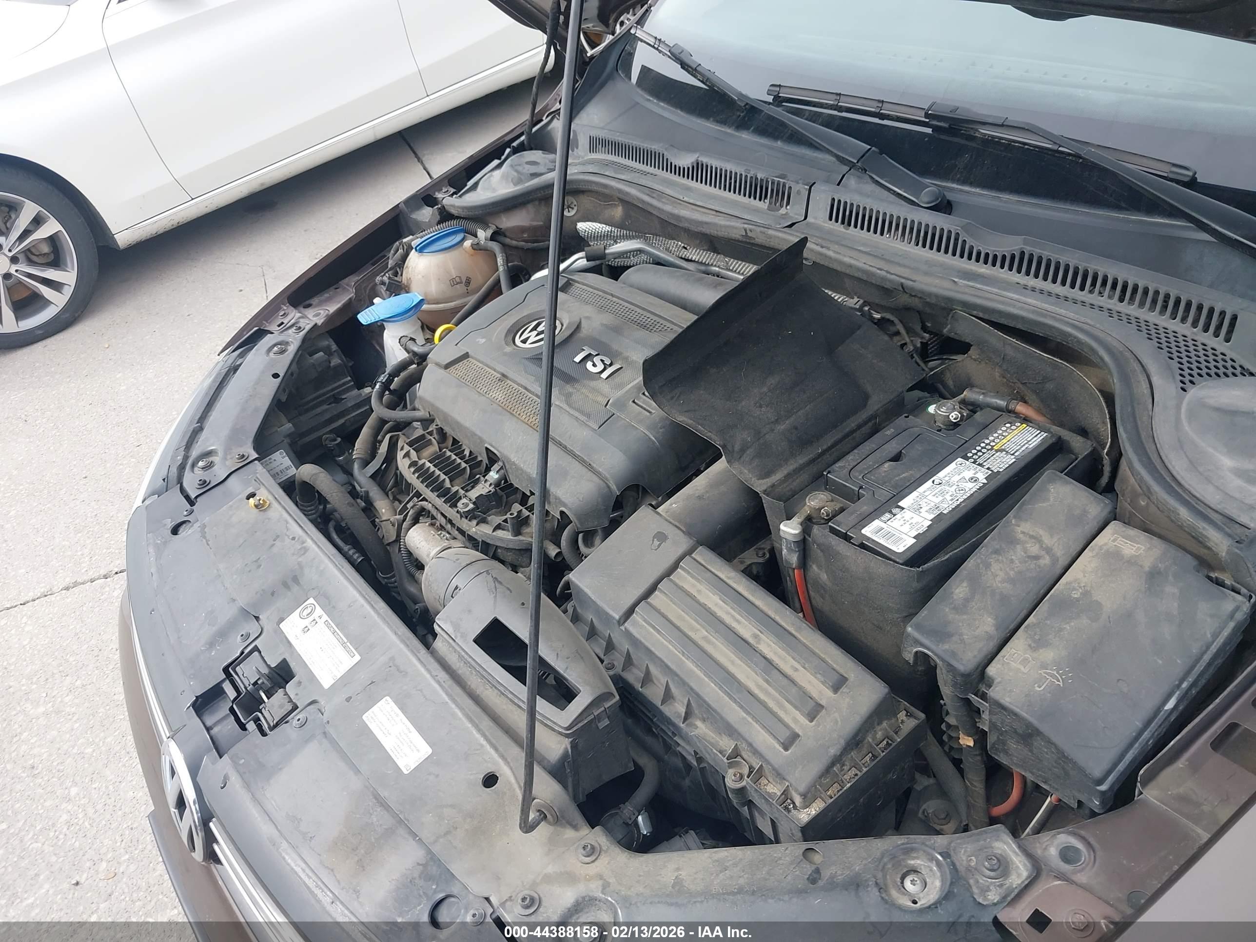 VOLKSWAGEN JETTA image 10