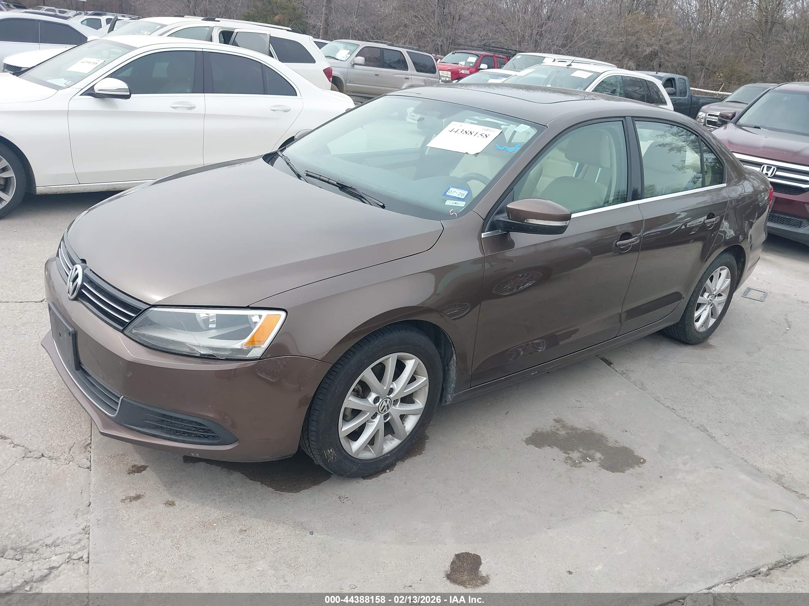 VOLKSWAGEN JETTA image 2