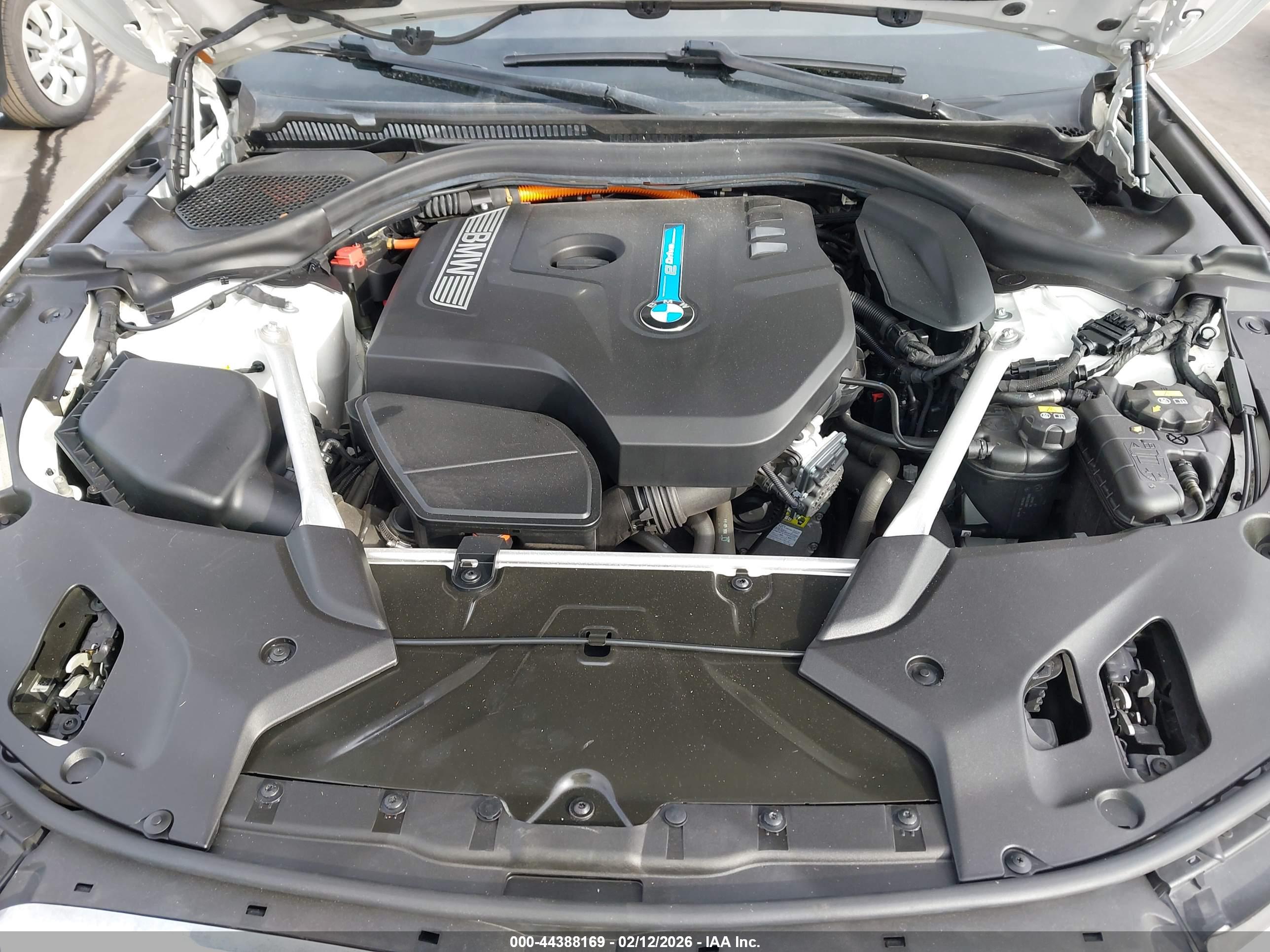 BMW 530E image 10