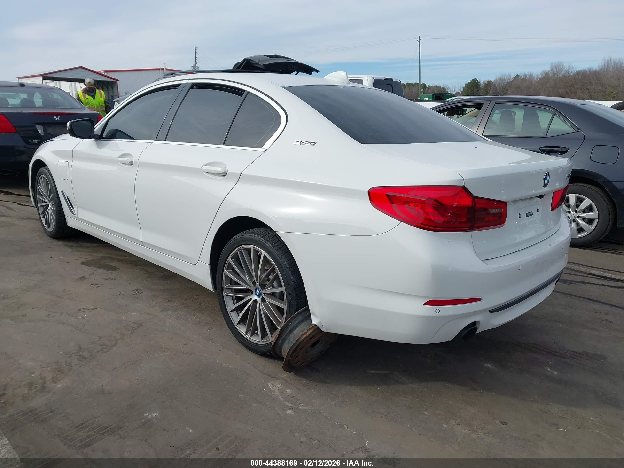 BMW 530E image 3