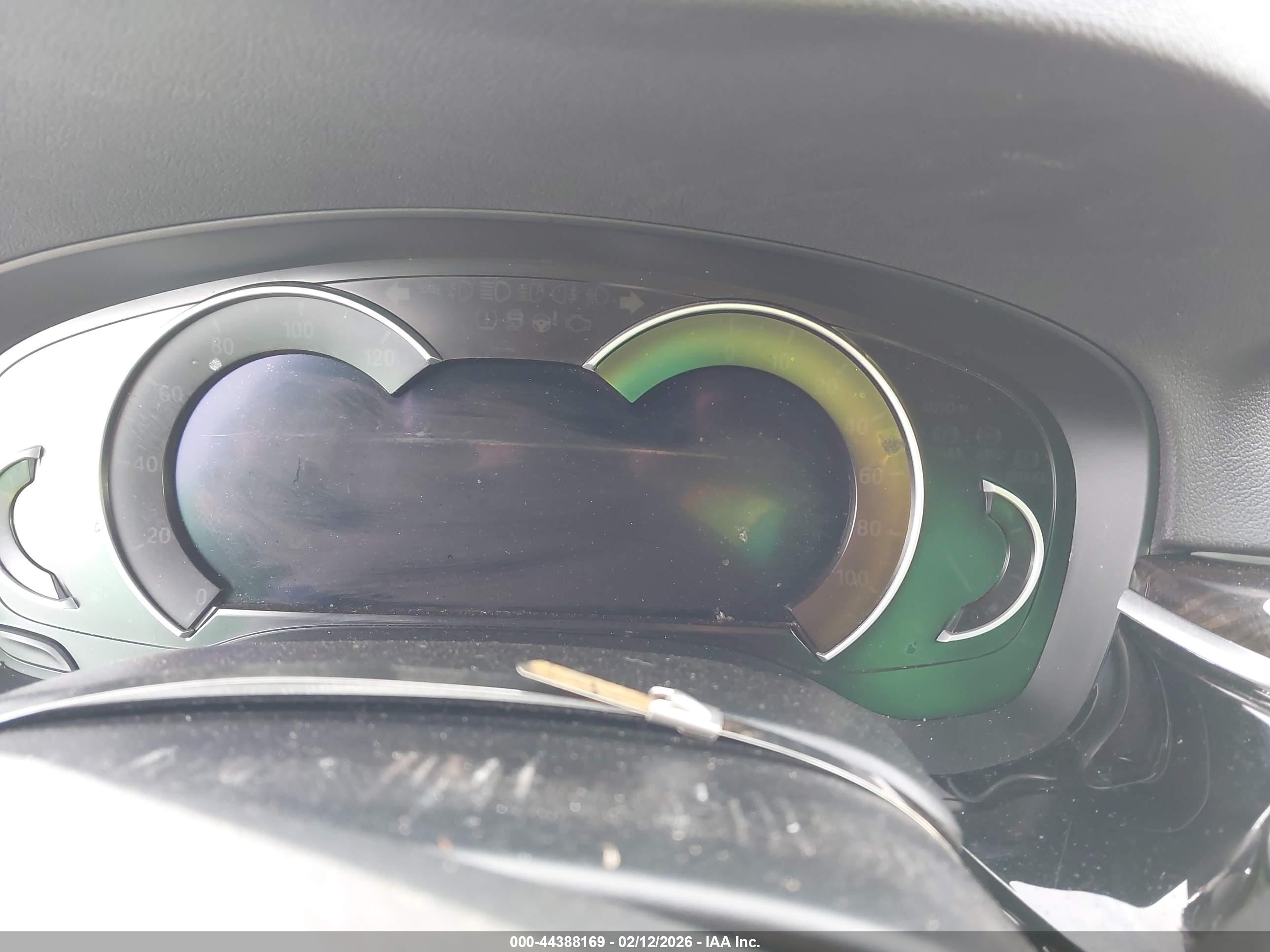 BMW 530E image 7