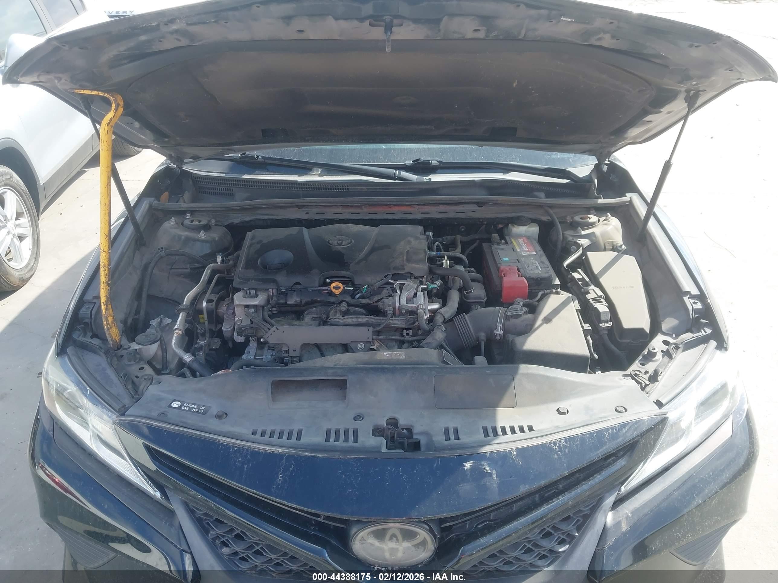 TOYOTA CAMRY image 10