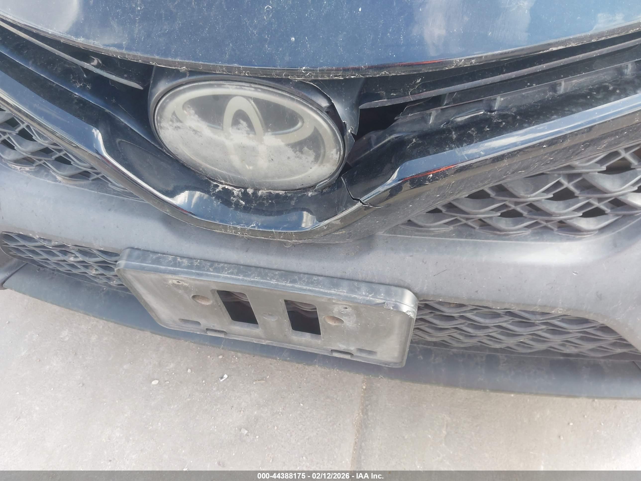 TOYOTA CAMRY image 6