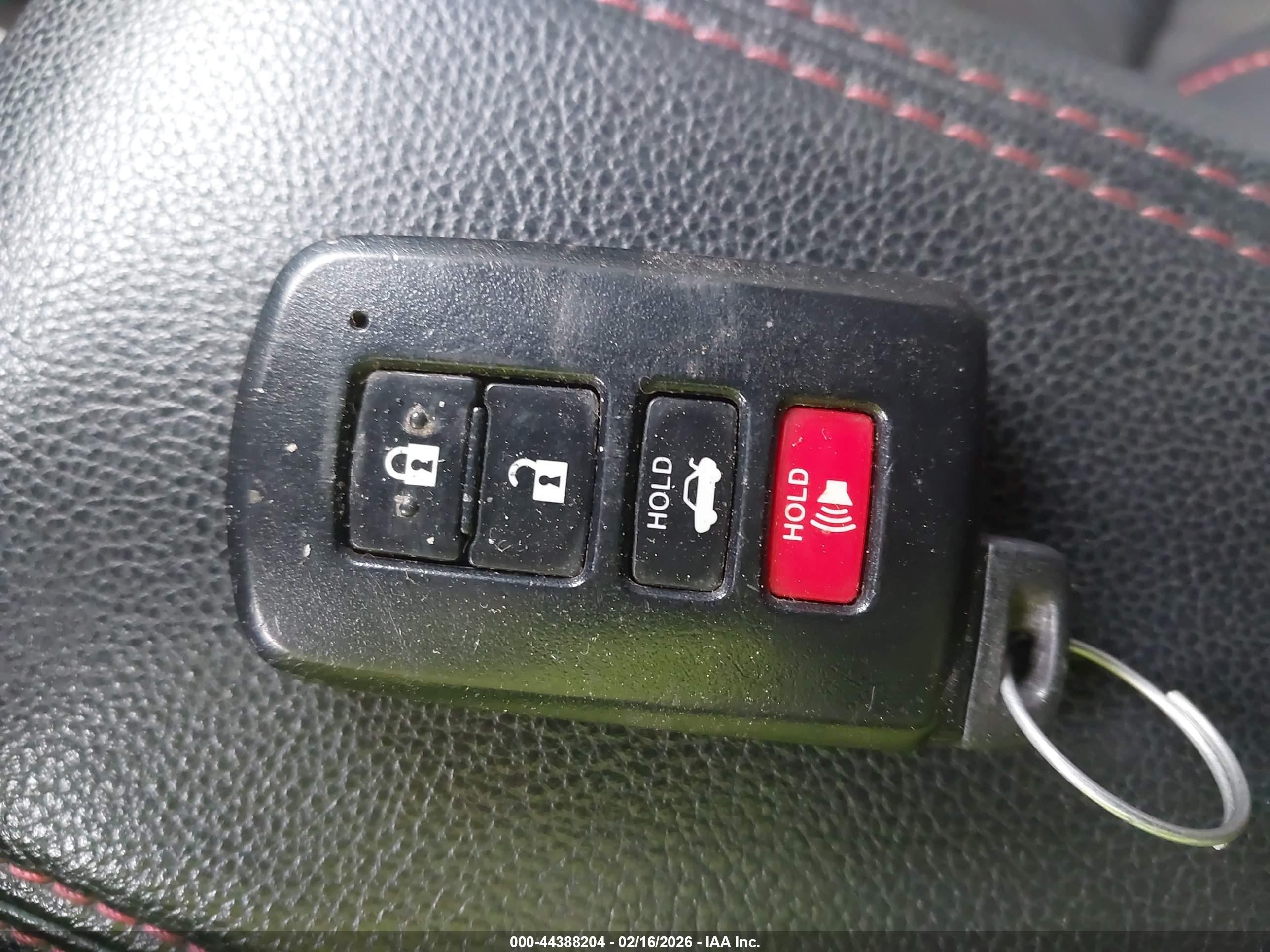TOYOTA COROLLA image 11