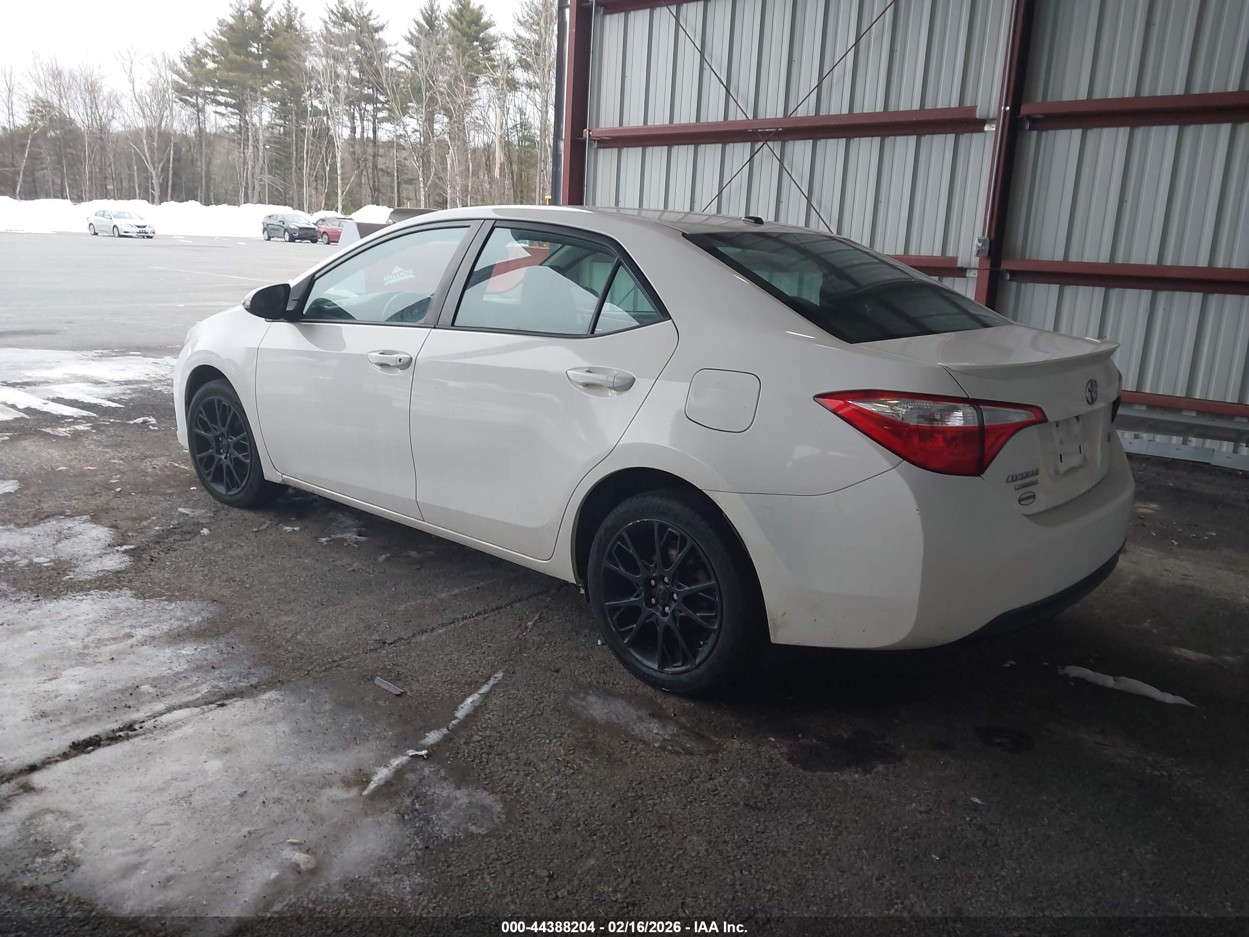 TOYOTA COROLLA image 3