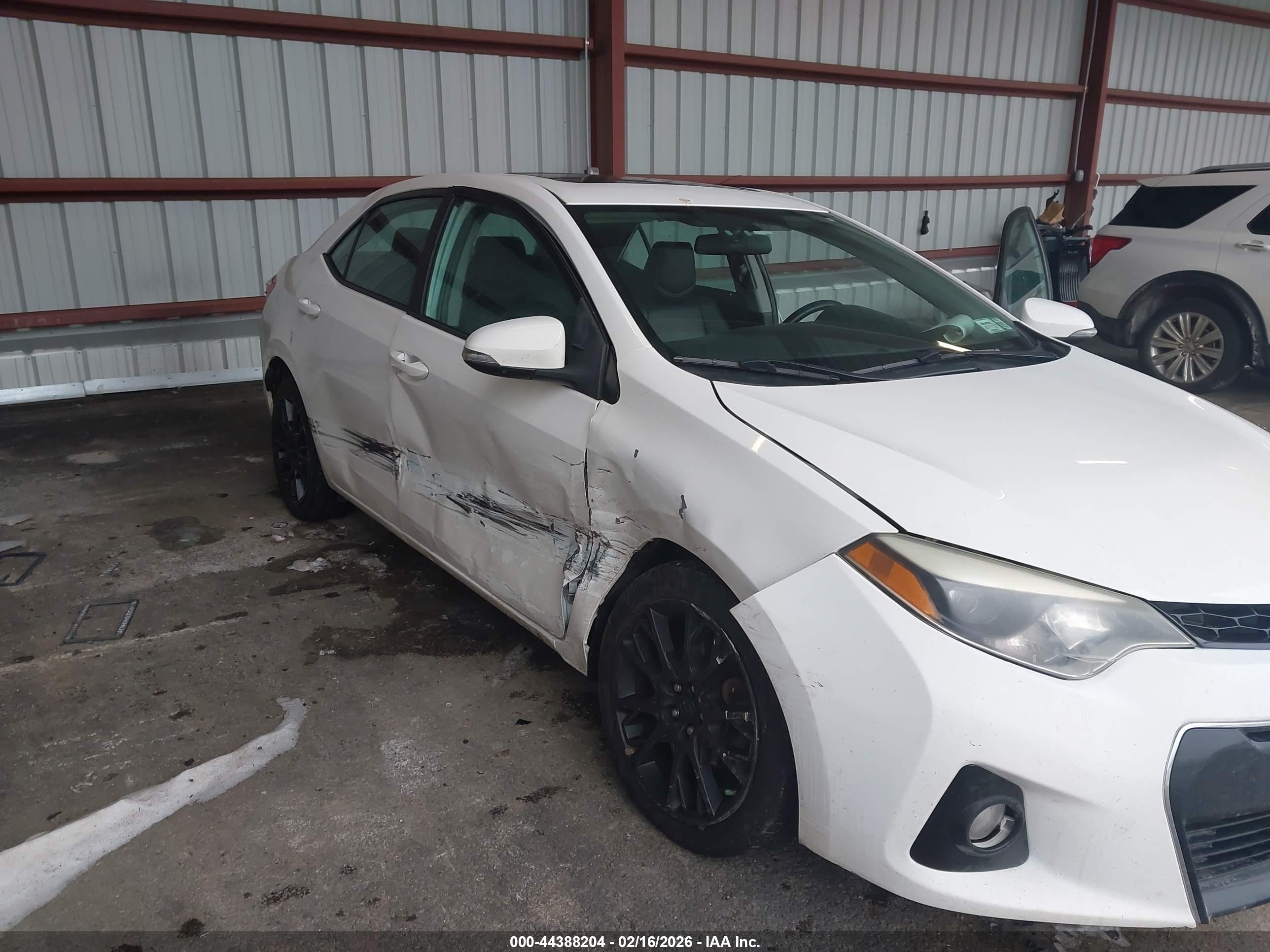 TOYOTA COROLLA image 6