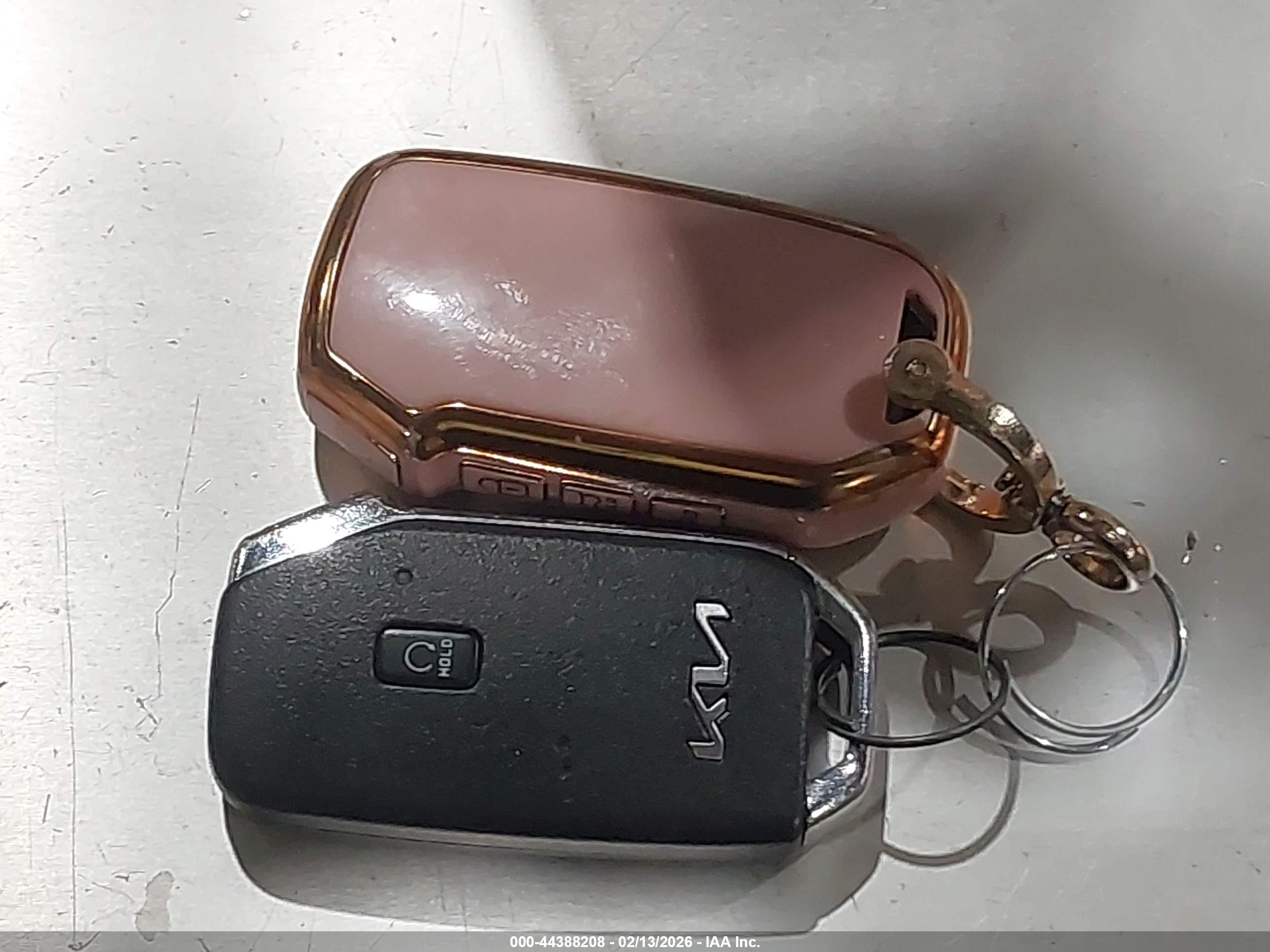 KIA K5 image 11