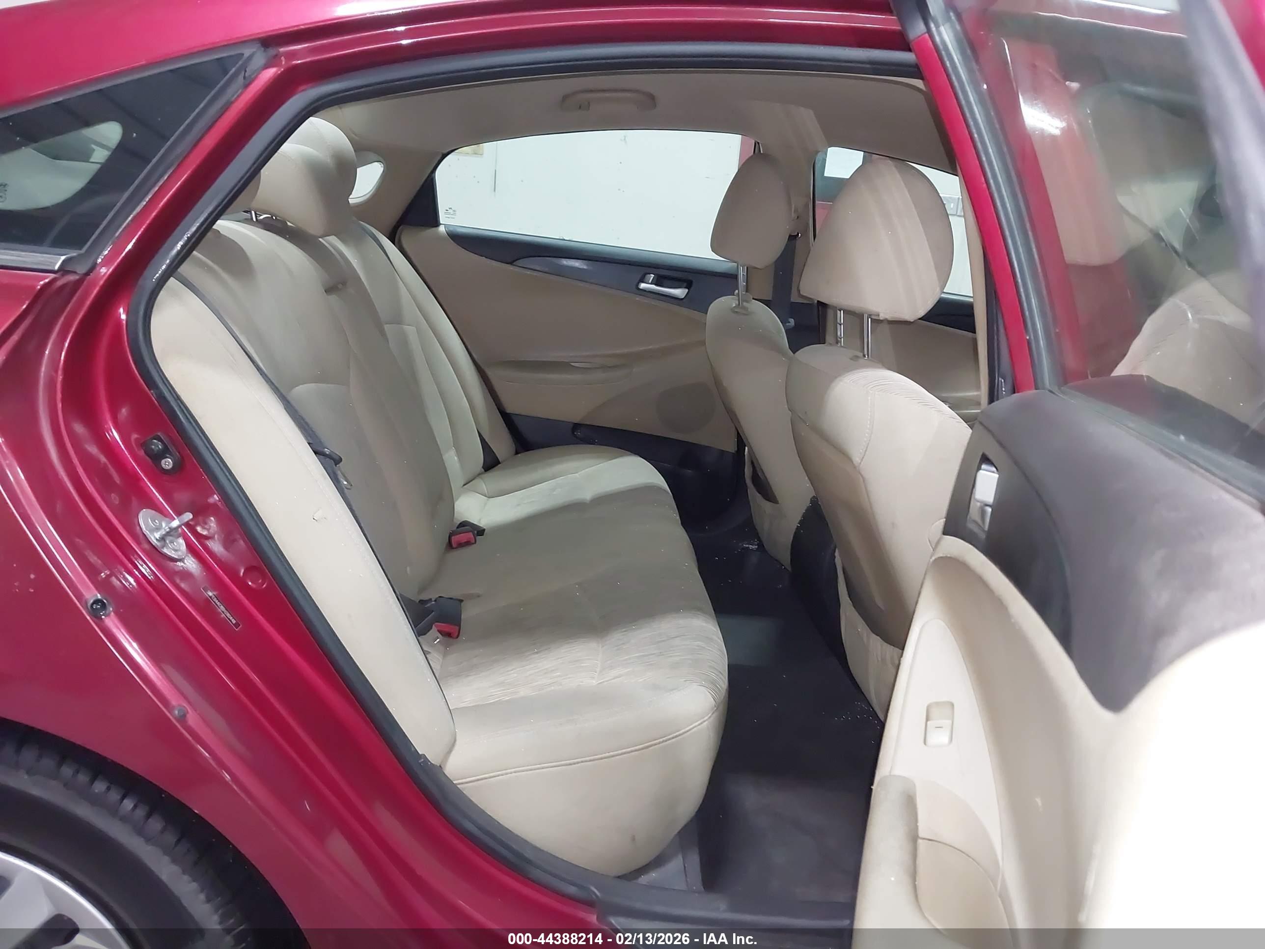 HYUNDAI SONATA image 8