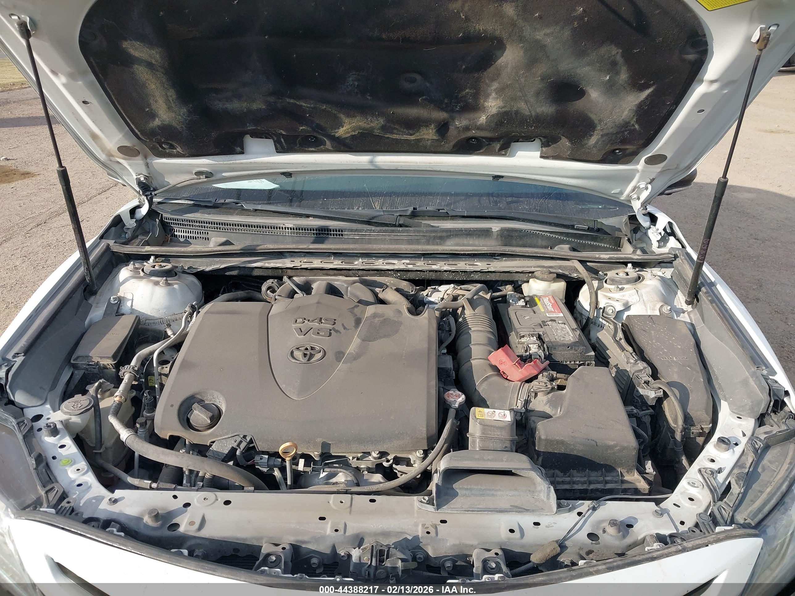 TOYOTA CAMRY image 10