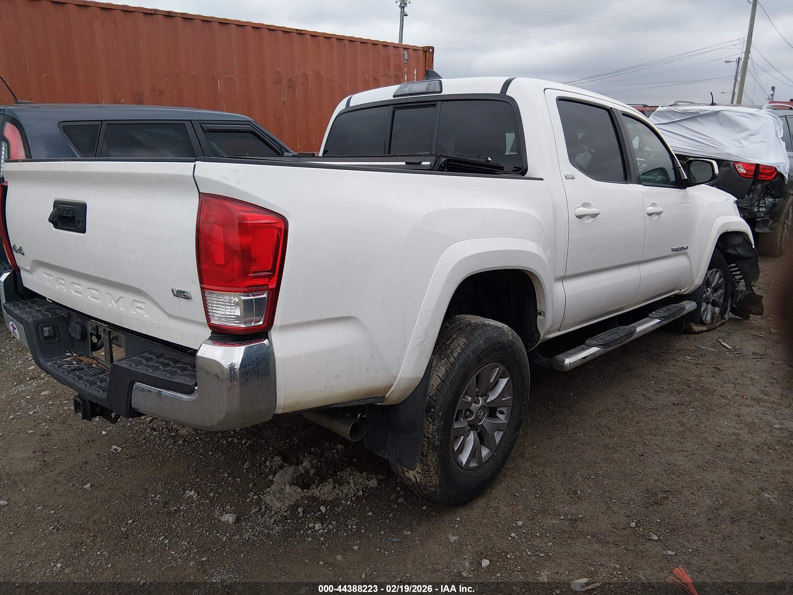 TOYOTA TACOMA image 4