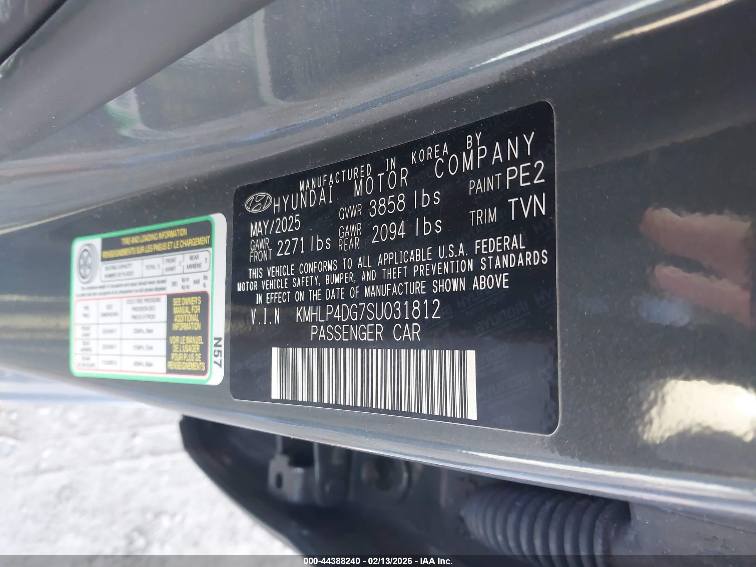 HYUNDAI ELANTRA image 9