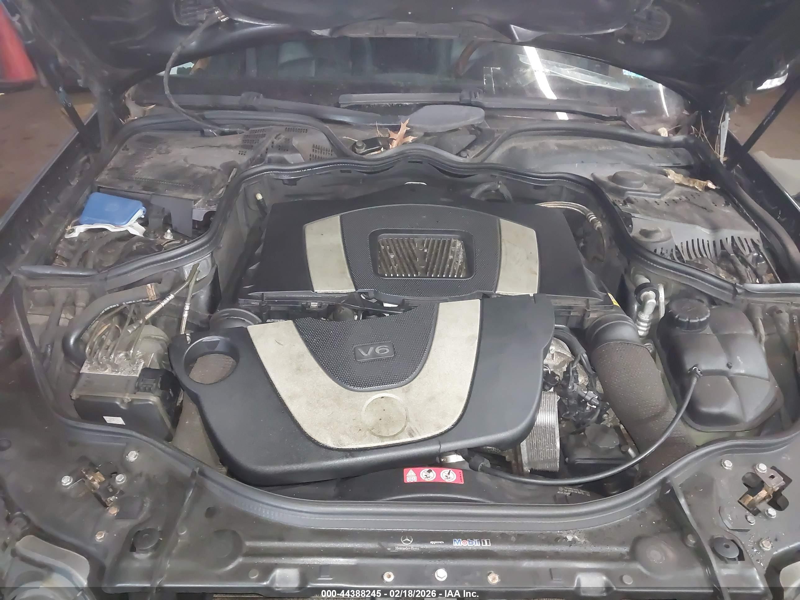 MERCEDES-BENZ E image 10