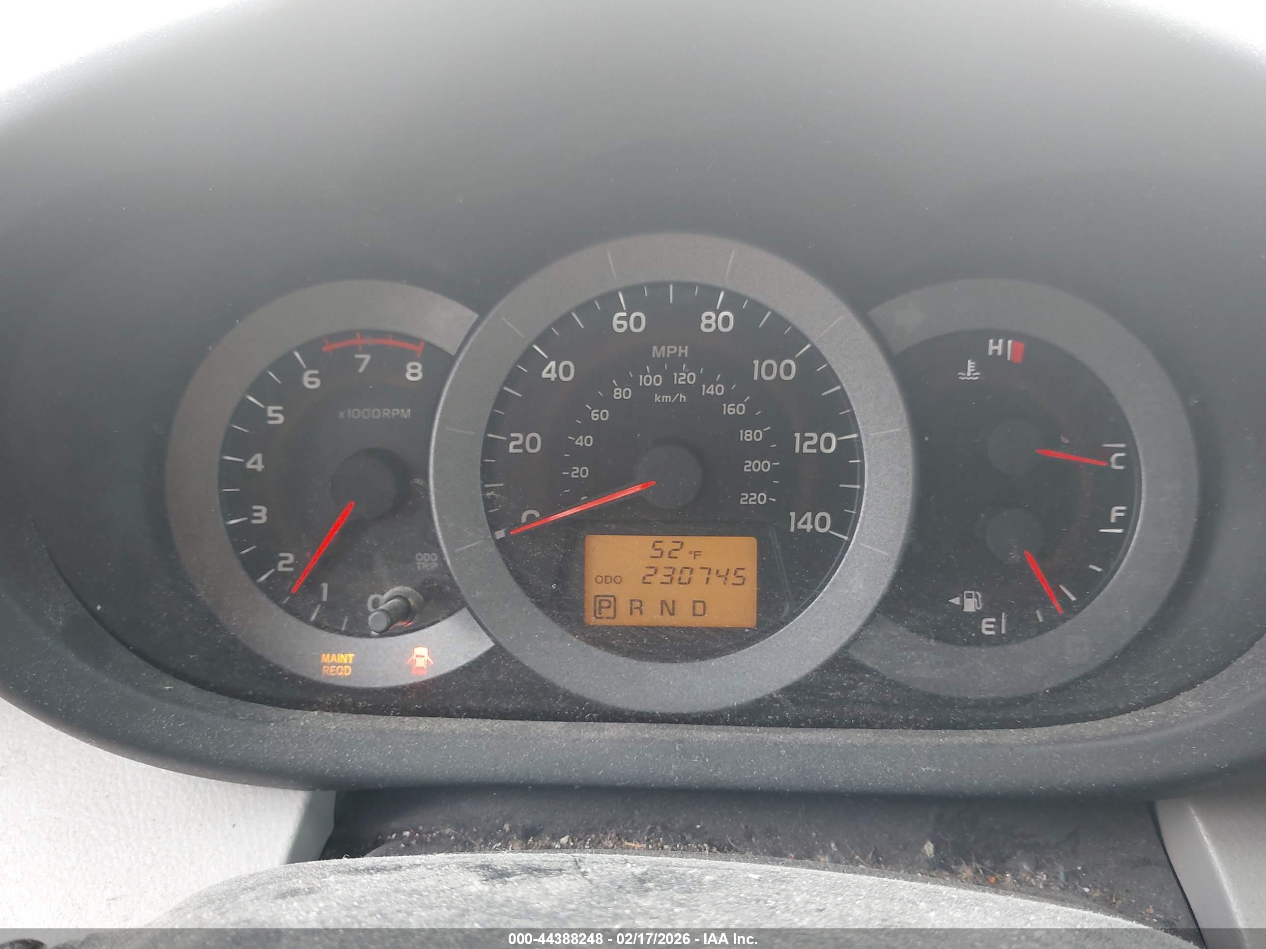 TOYOTA RAV4 image 7