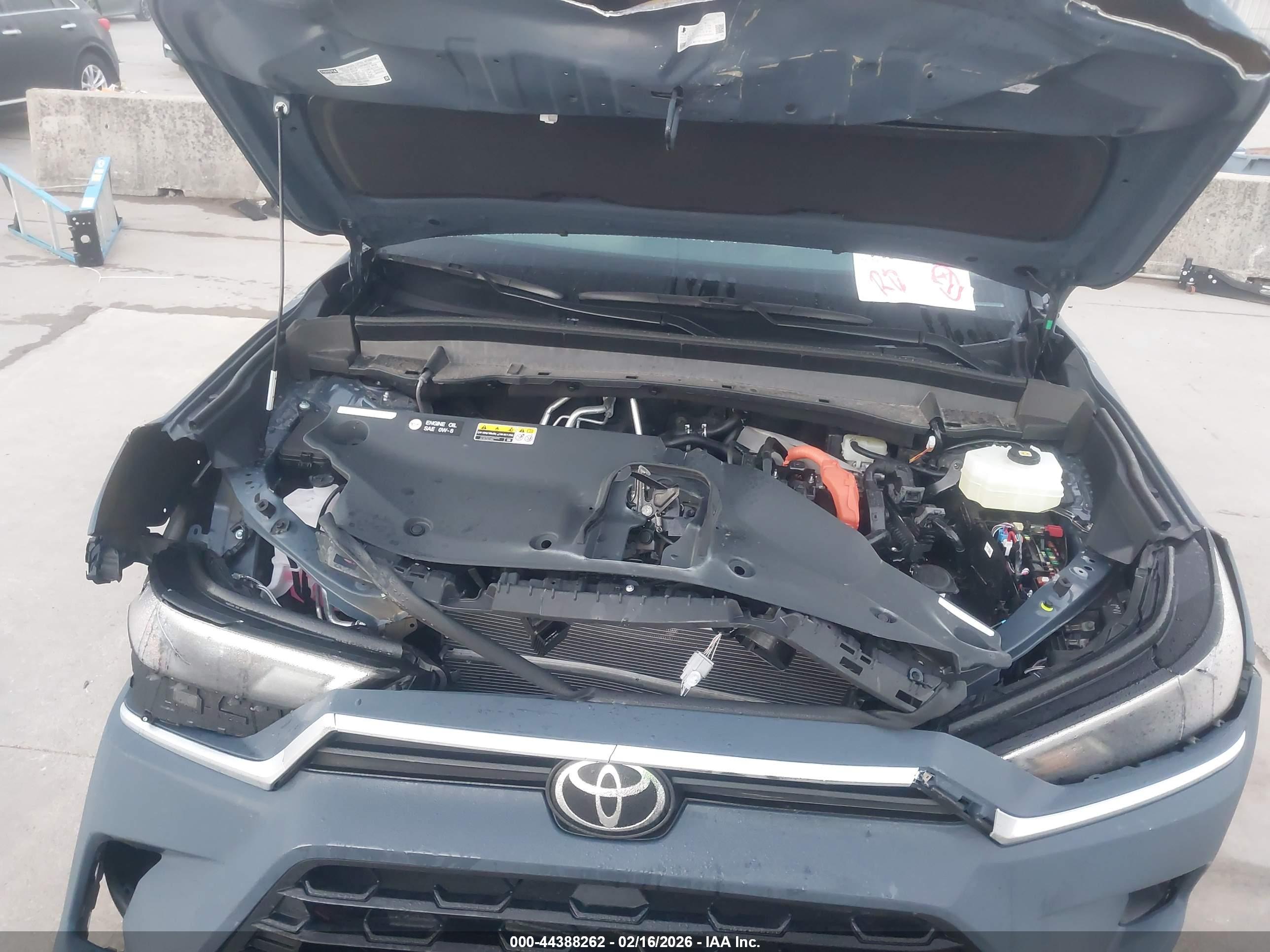TOYOTA GRAND image 10