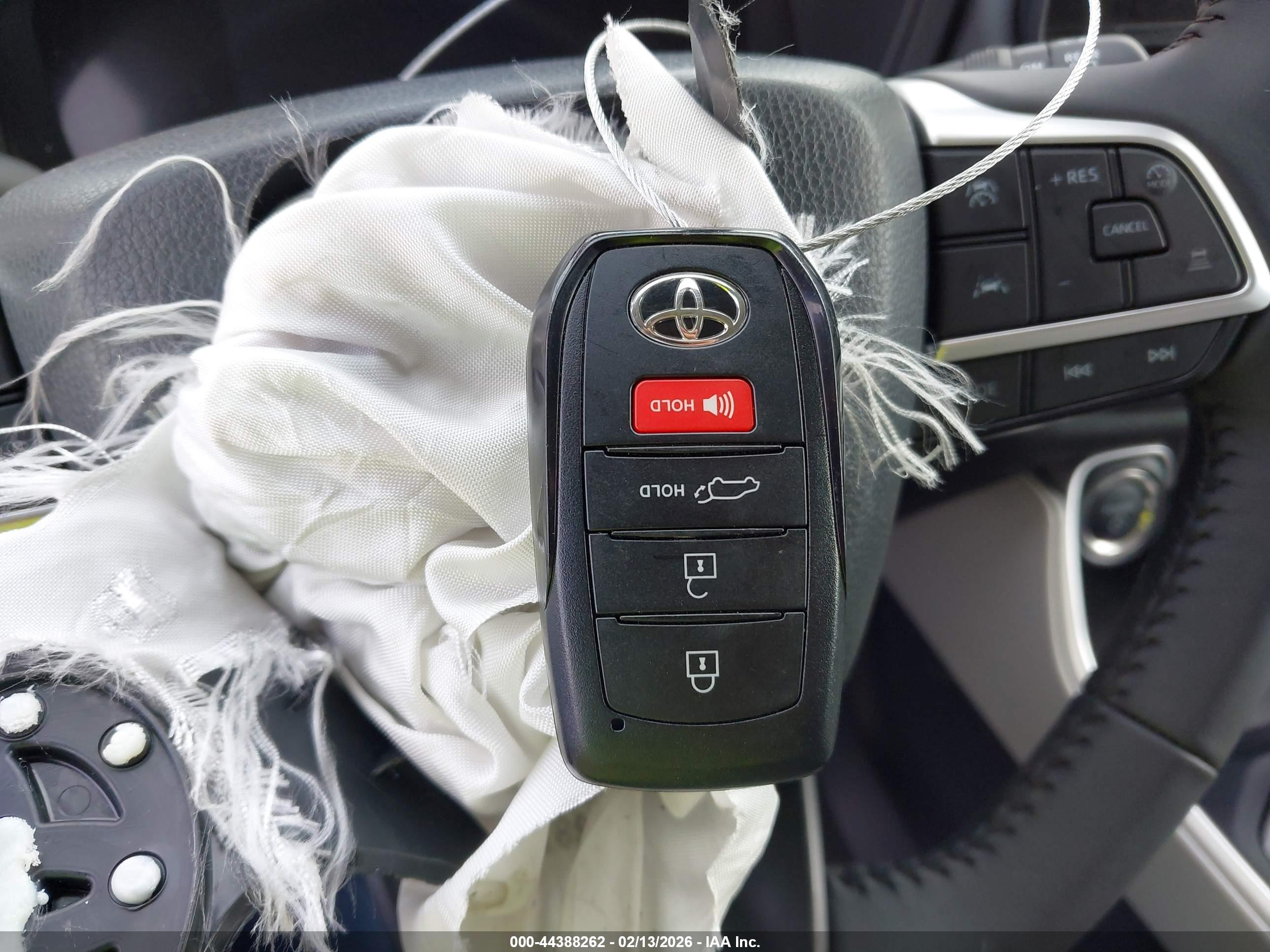 TOYOTA GRAND image 11