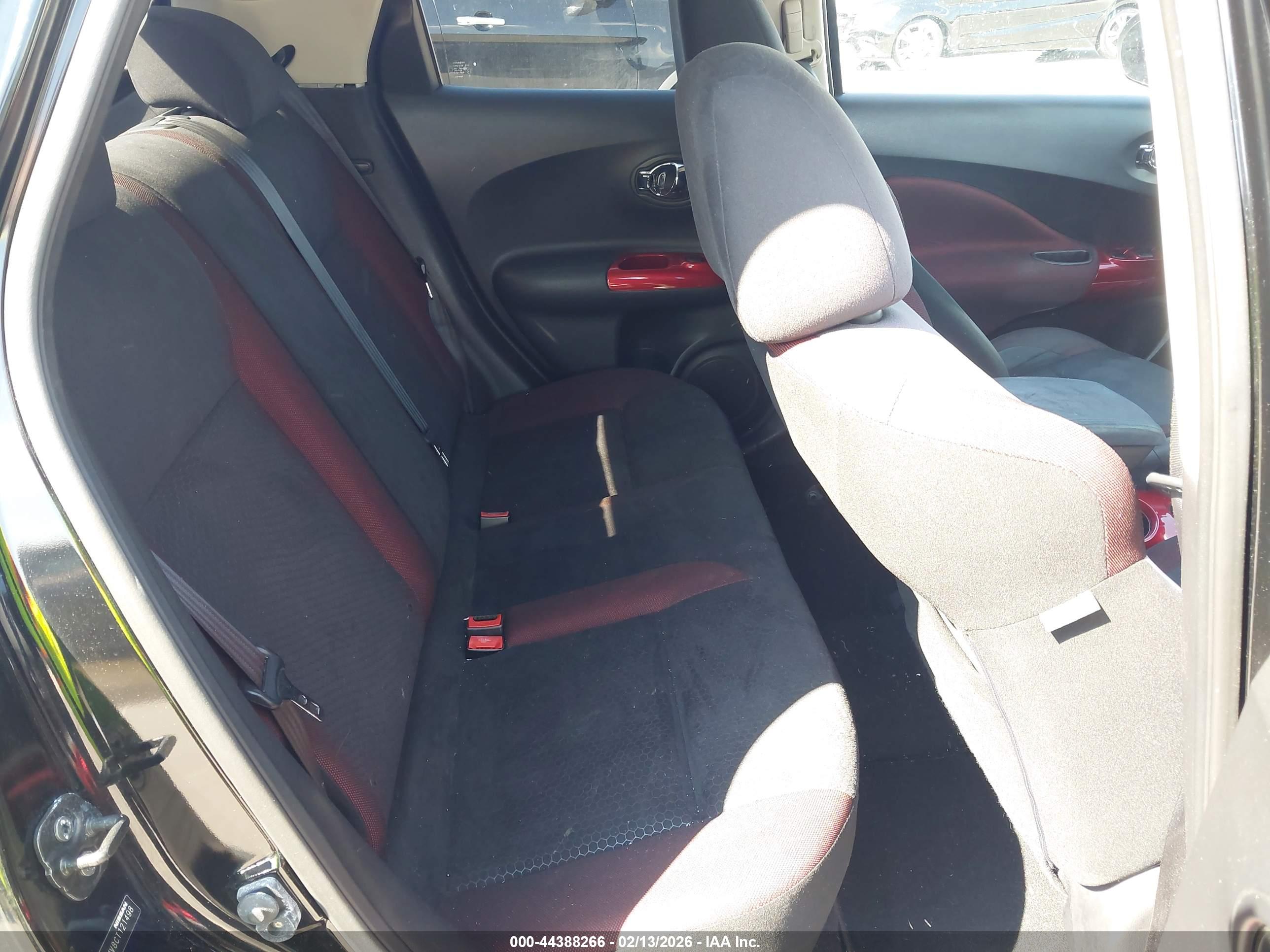 NISSAN JUKE image 8