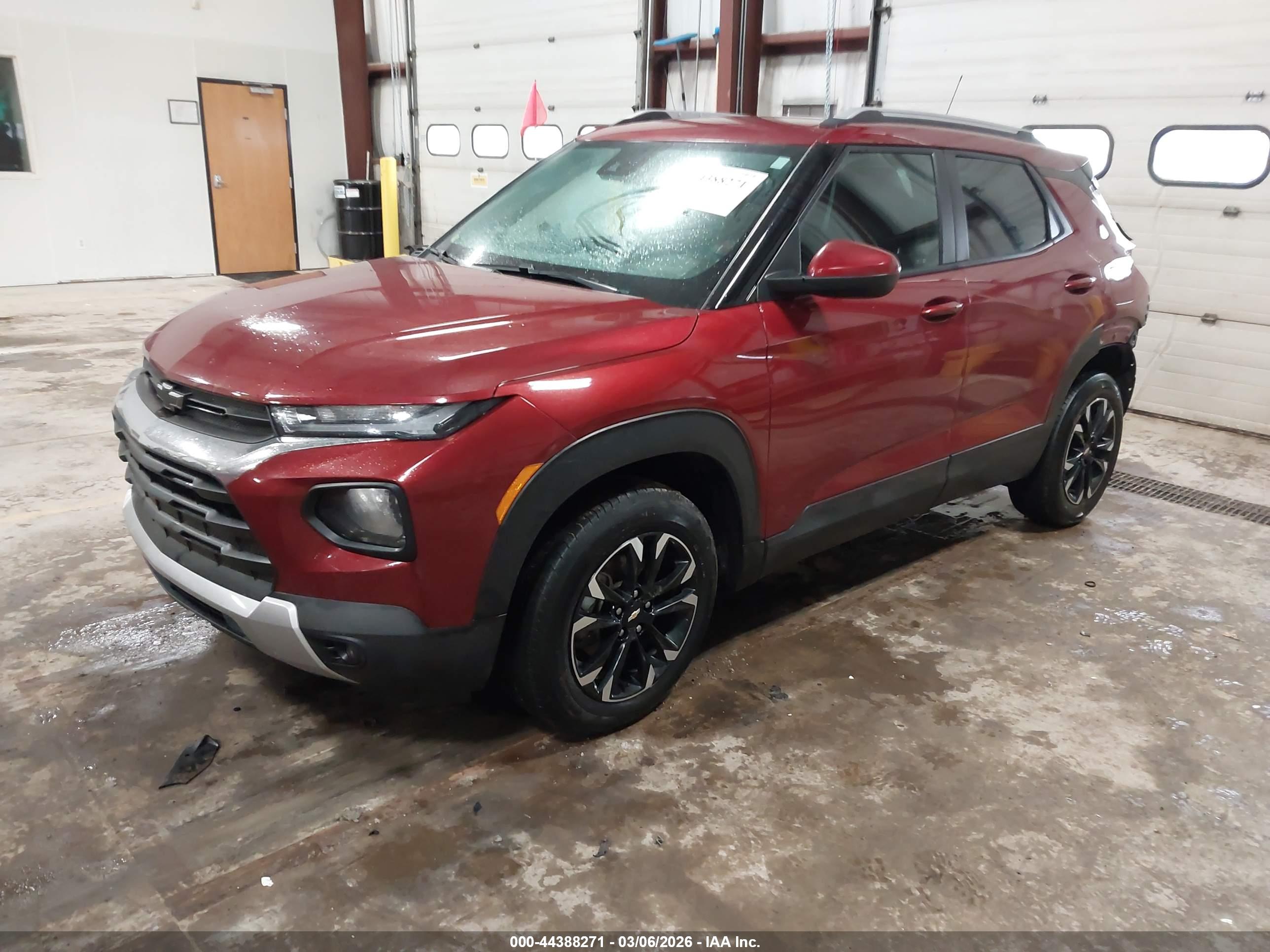 CHEVROLET TRAILBLAZER image 2
