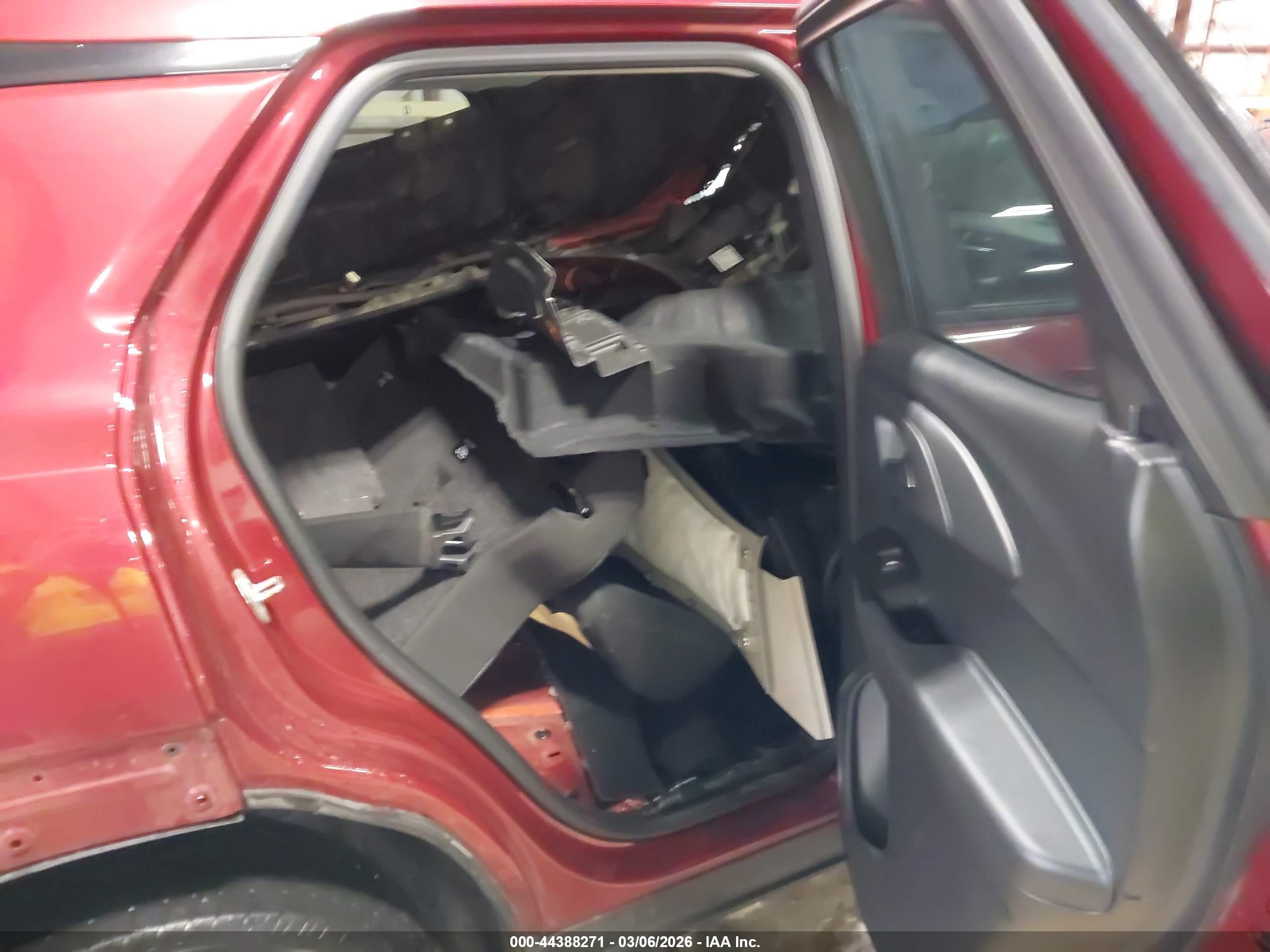 CHEVROLET TRAILBLAZER image 8