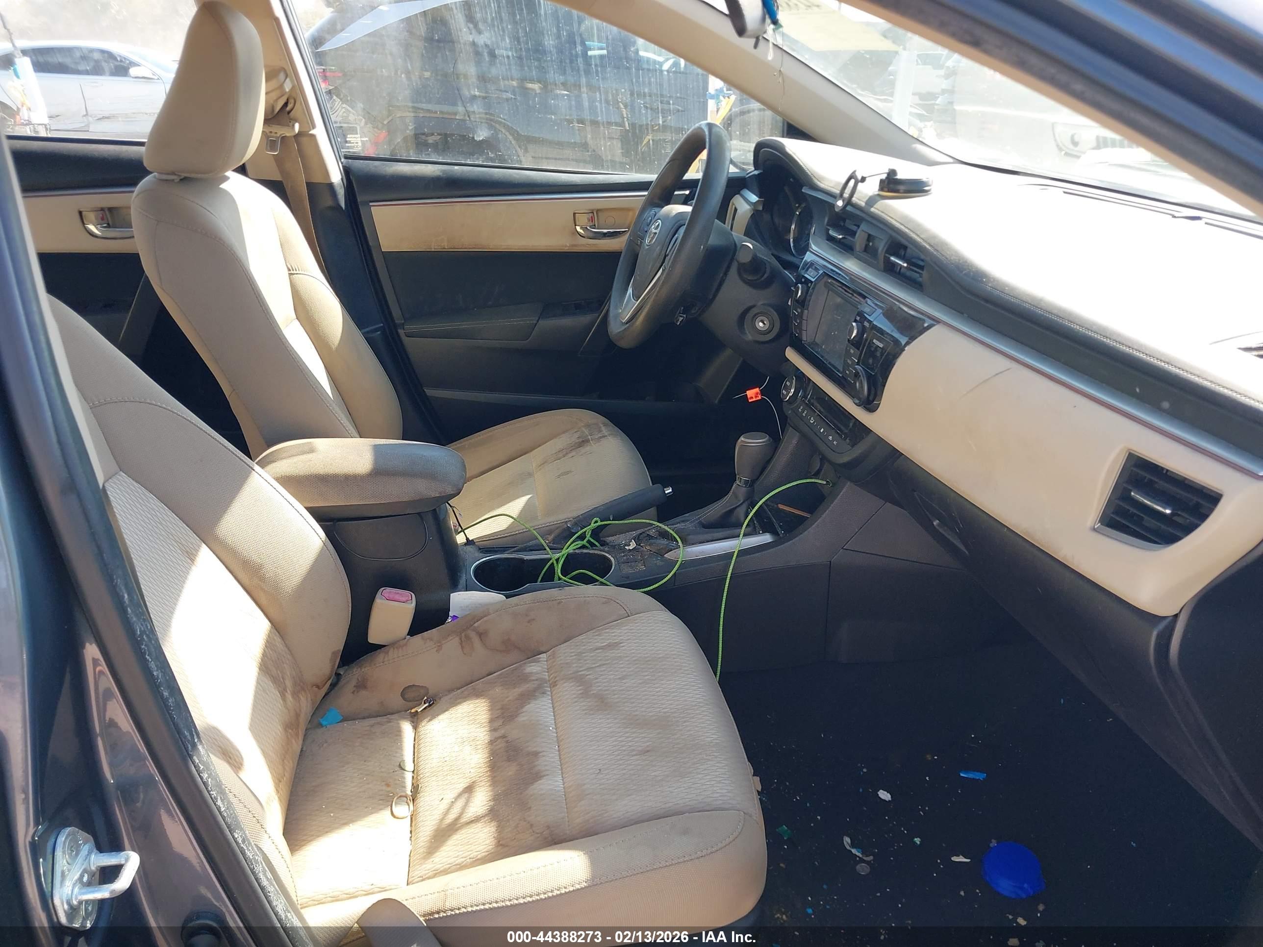 TOYOTA COROLLA image 5